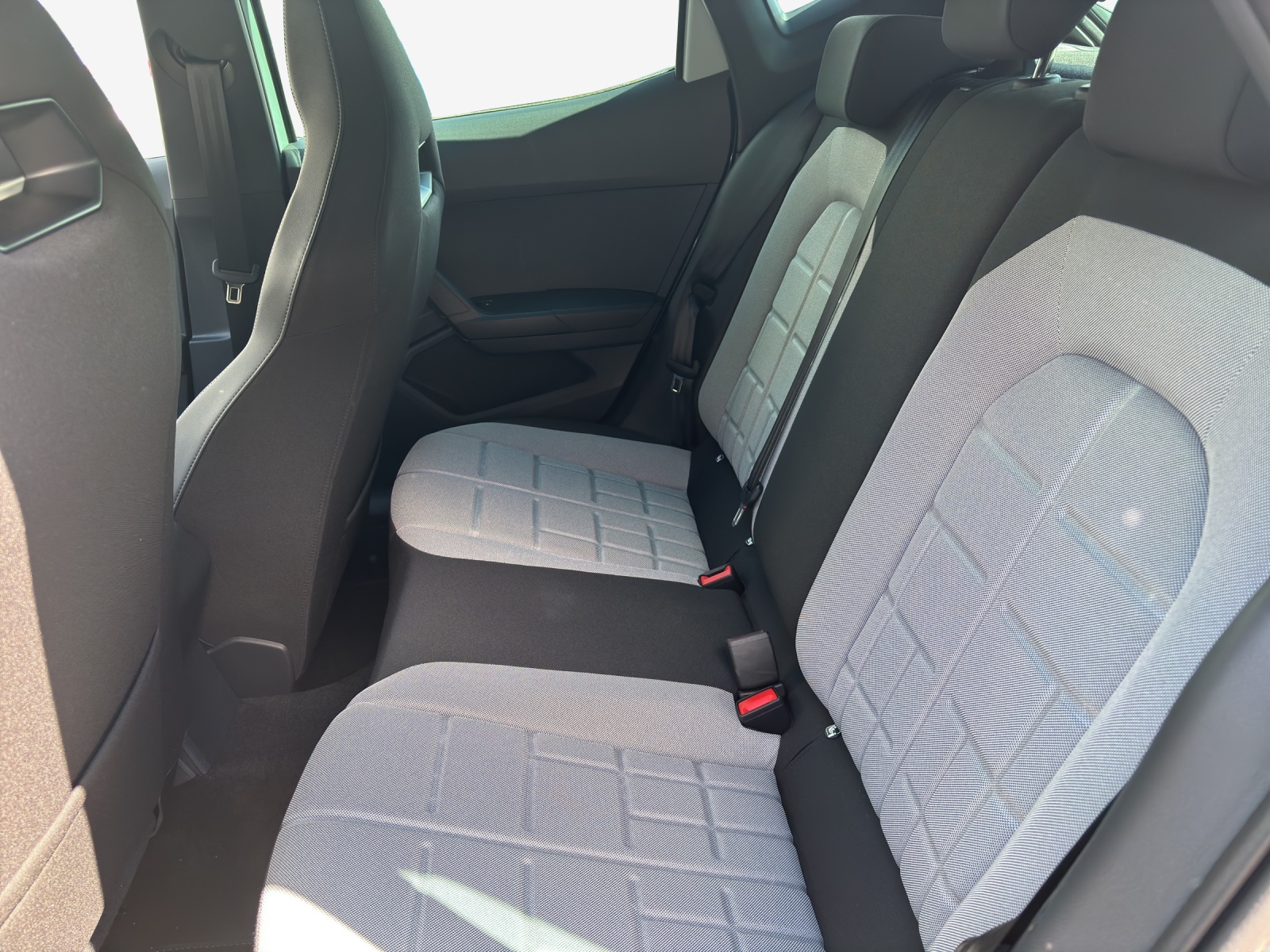 SEAT Ibiza 1.0 EcoTSI FR DSG-image-11