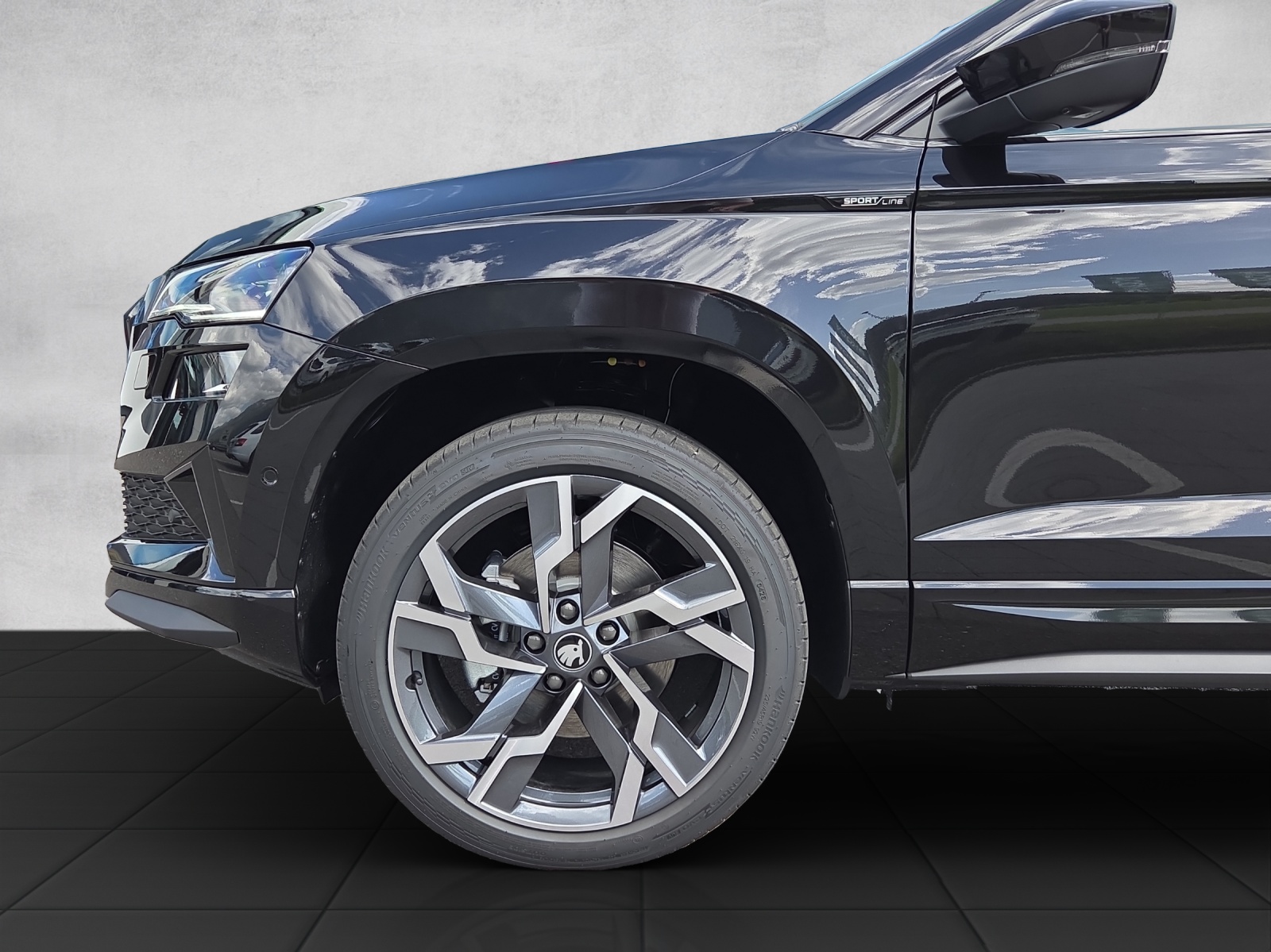 SKODA Karoq 2.0 TSI SportLine 4x4 DSG-image-14