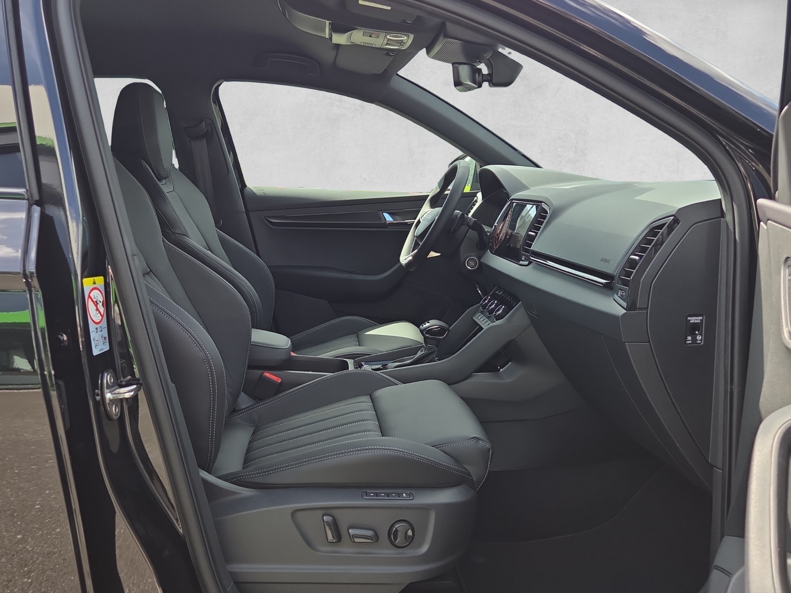 SKODA Karoq 2.0 TSI SportLine 4x4 DSG-image-12