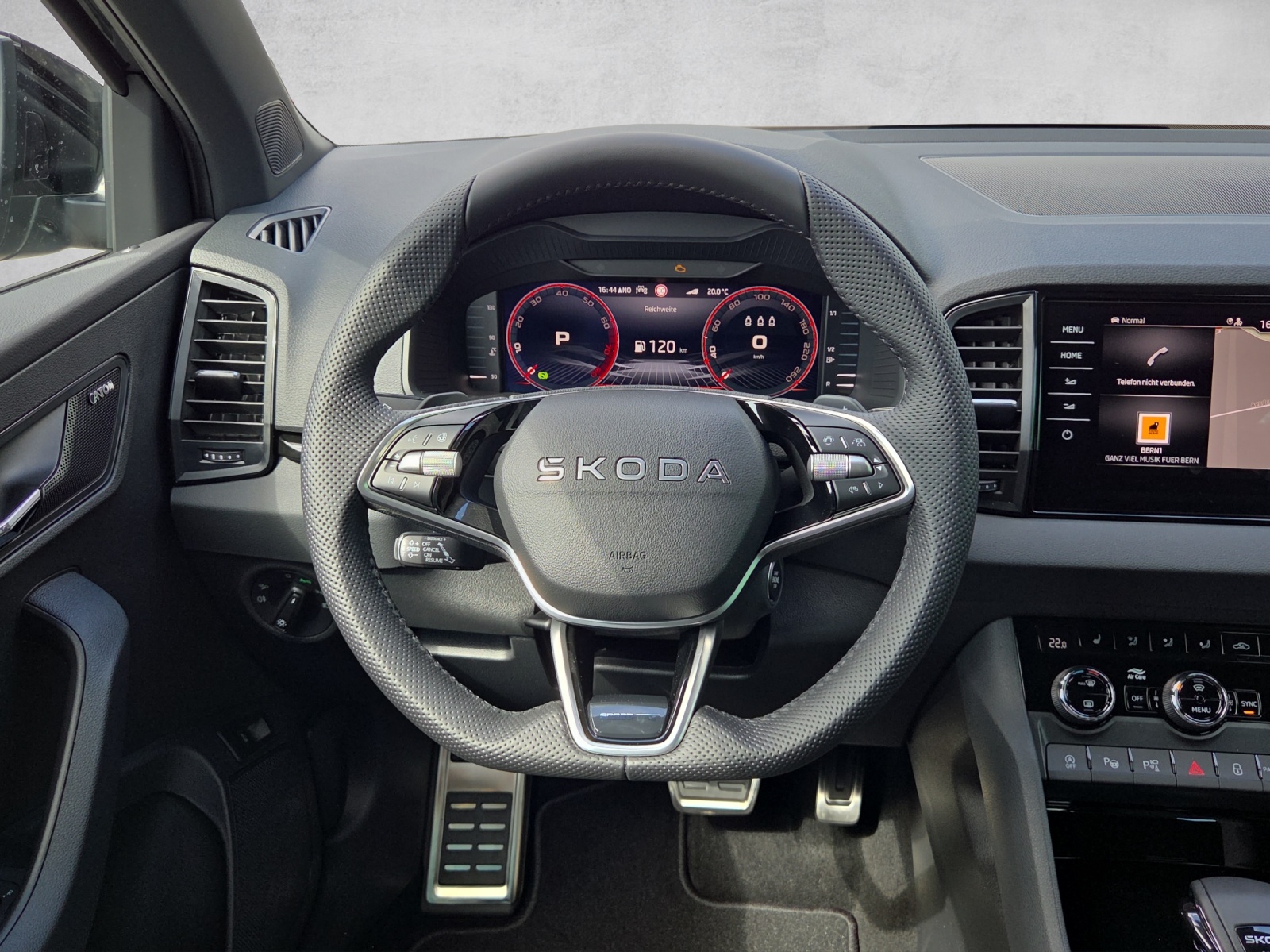SKODA Karoq 2.0 TSI SportLine 4x4 DSG-image-10