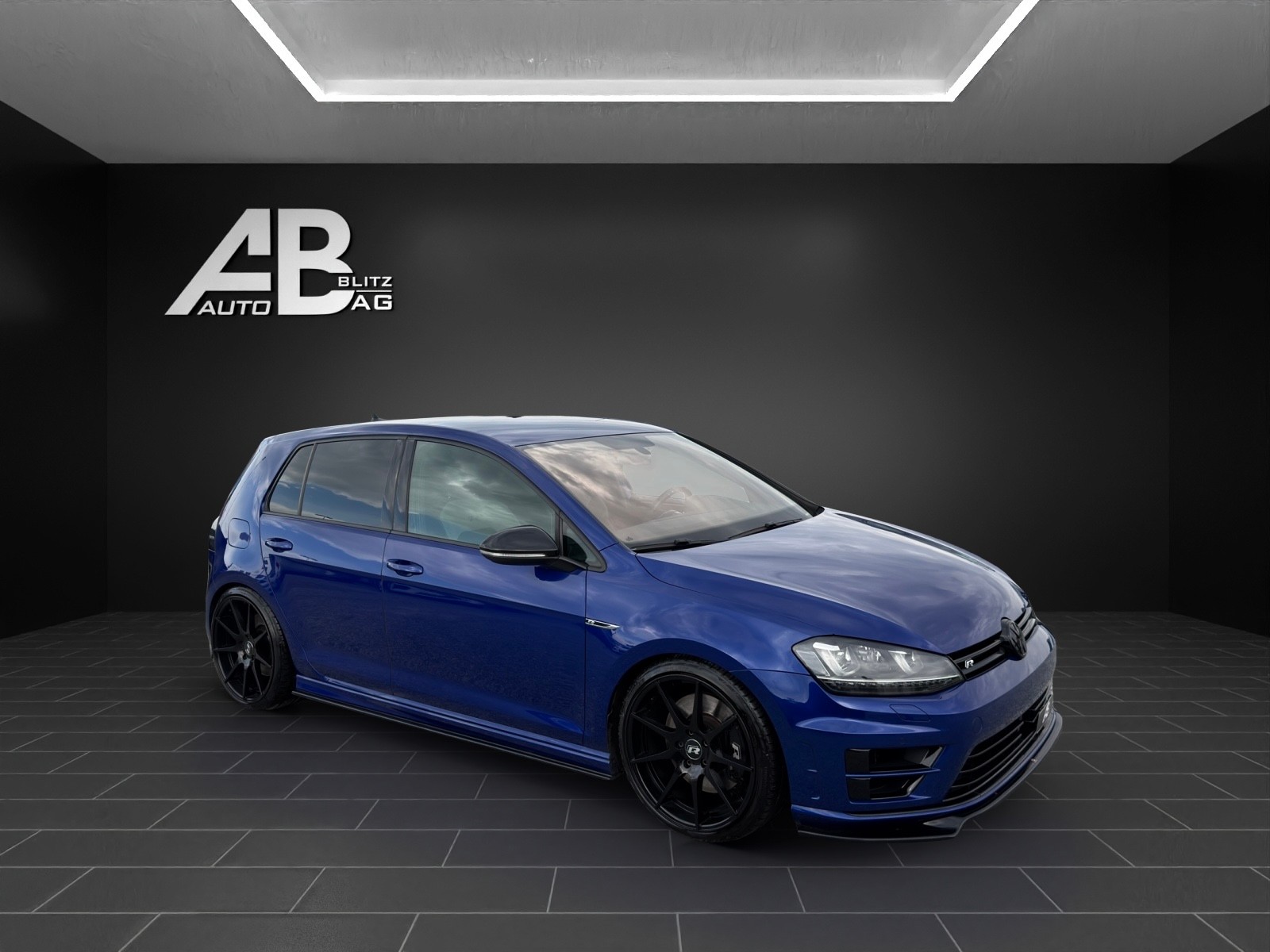 VW Golf VII 2.0 TSI R 4Motion DSG mit 301 PS-image-5