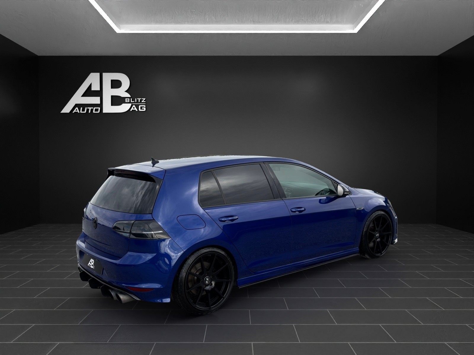 VW Golf VII 2.0 TSI R 4Motion DSG mit 301 PS-image-4