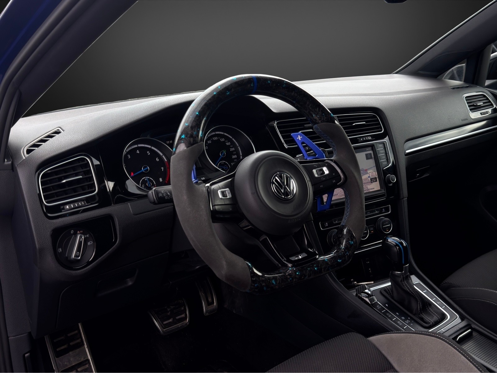 VW Golf VII 2.0 TSI R 4Motion DSG mit 301 PS-image-7