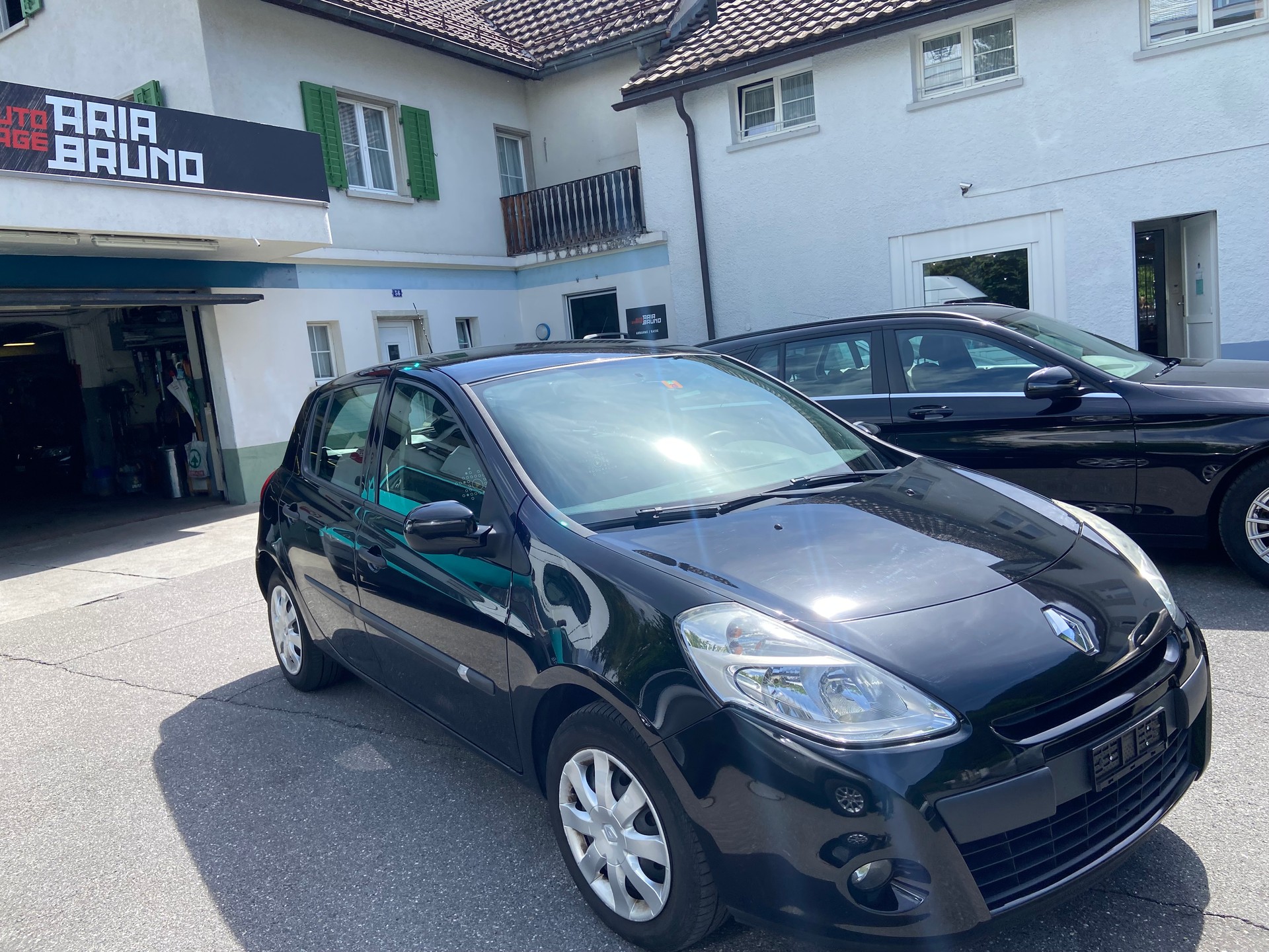RENAULT Clio 1.2 16V Turbo S-image-2