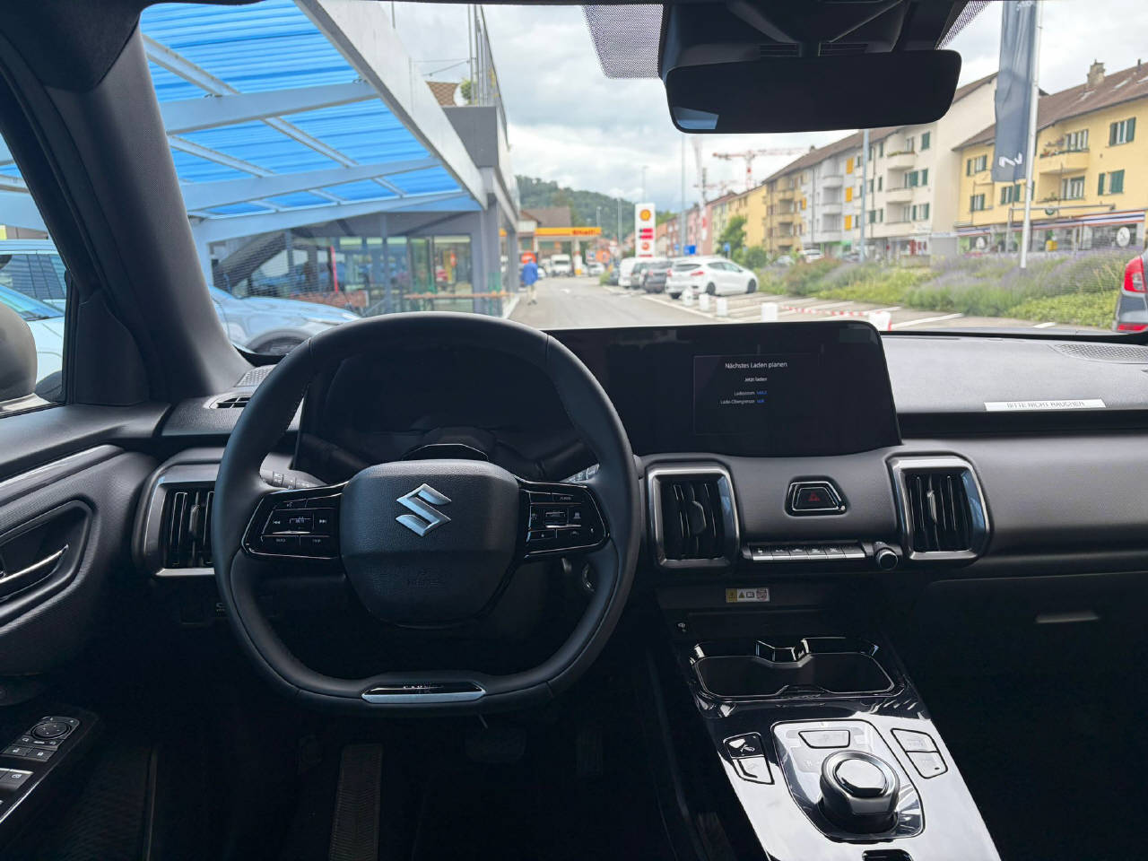 SUZUKI e Vitara Sakura Top 4x4-image-7