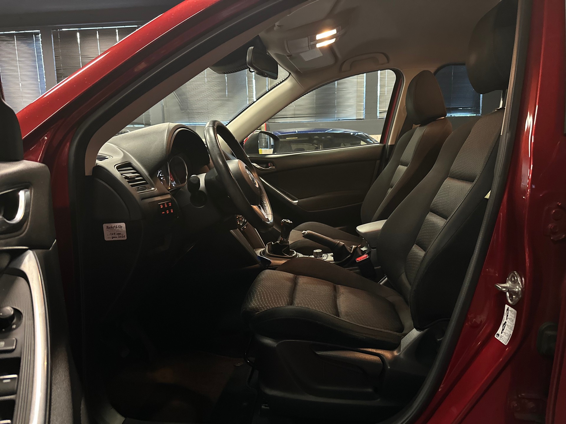 MAZDA CX-5 2.2 D Ambition AWD / ** AHK 2‘100 KG / Frisch ab MFK + Service **-image-11