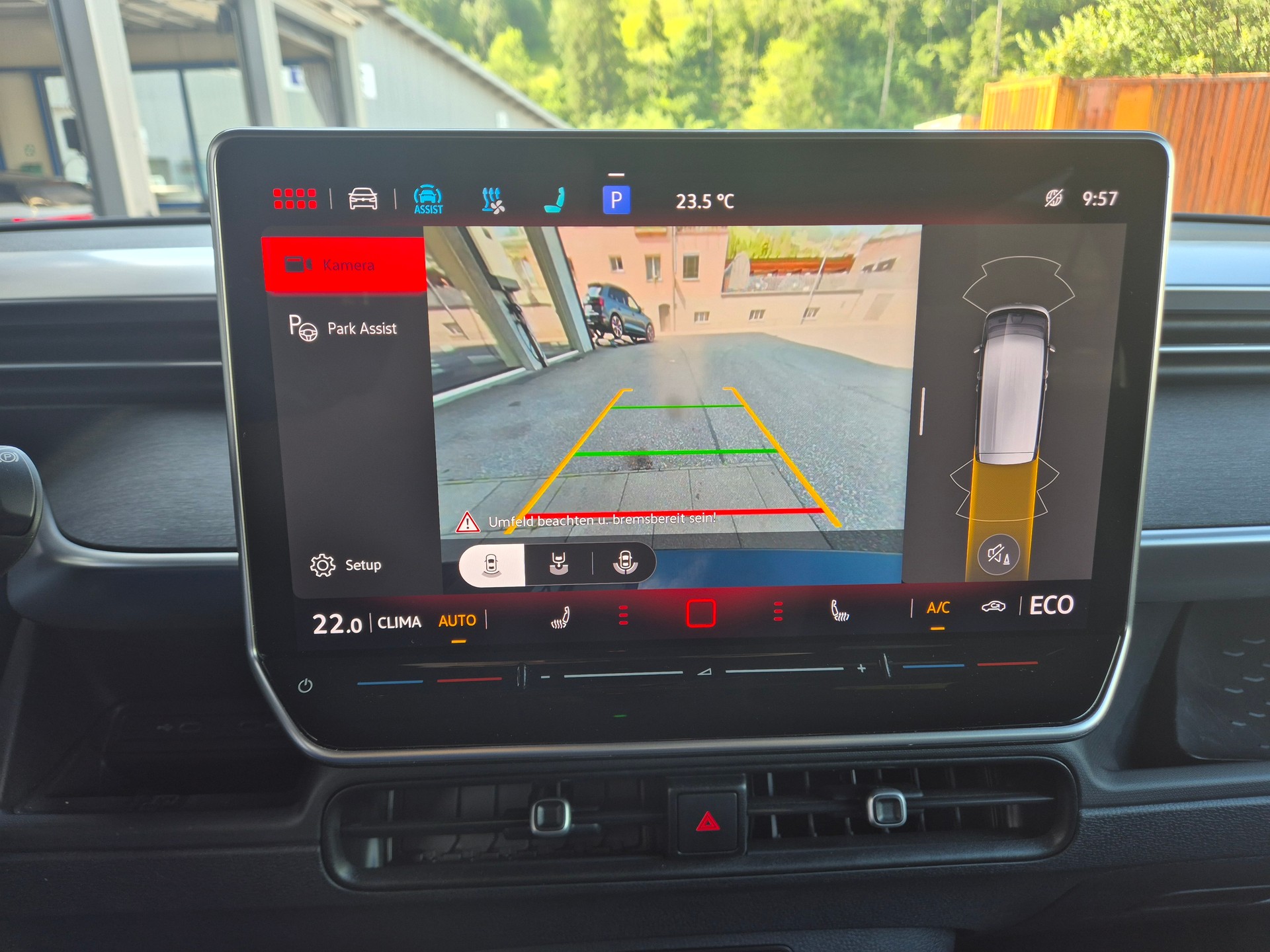 VW ID.Buzz LWB GTX 4 Motion-image-12
