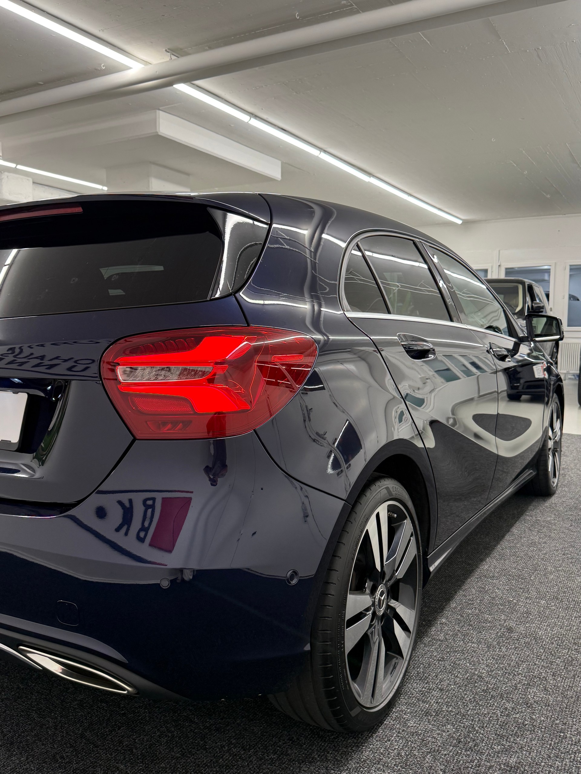 MERCEDES-BENZ A 200 CDI AMG Line-image-4