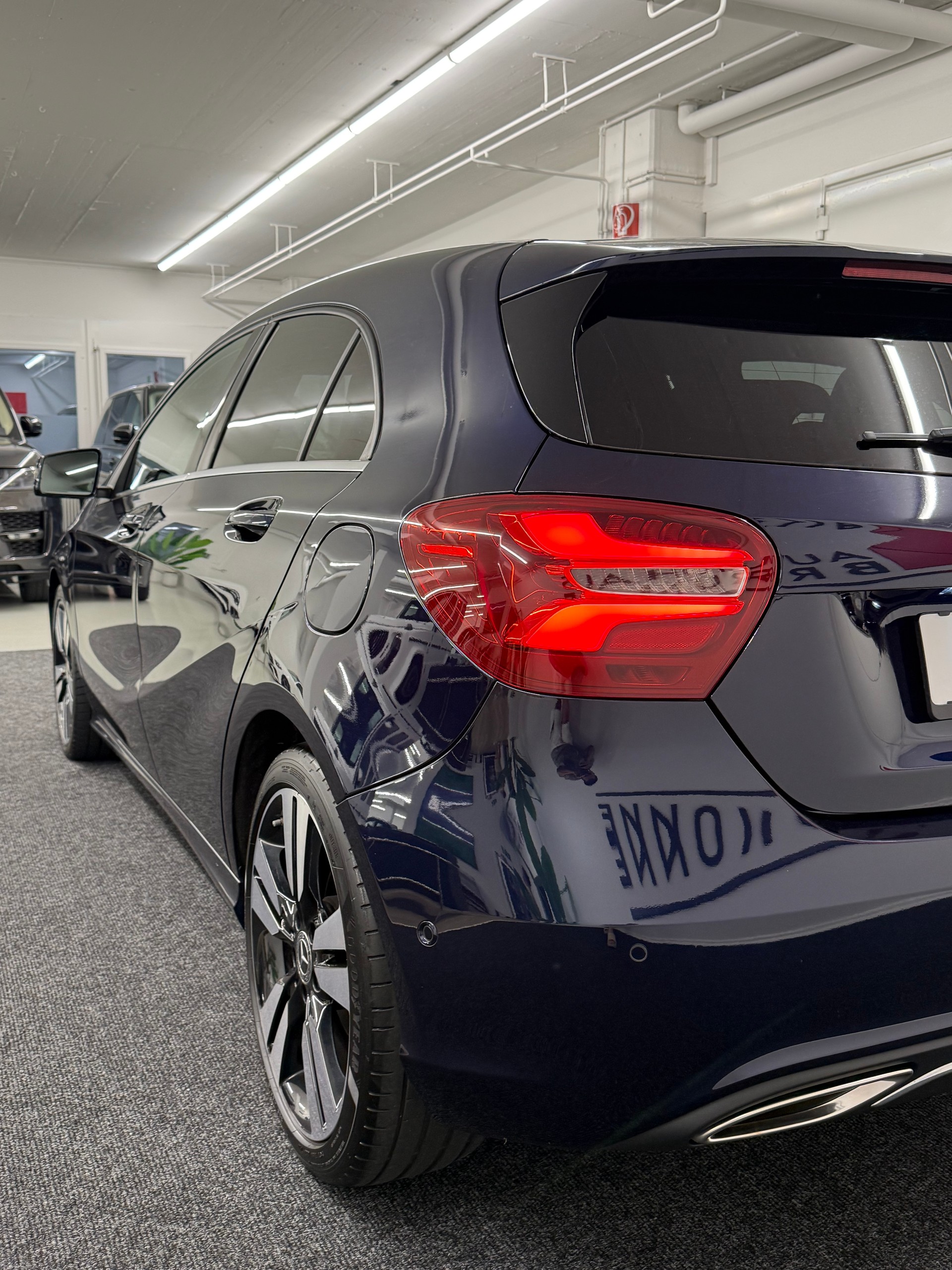 MERCEDES-BENZ A 200 CDI AMG Line-image-7