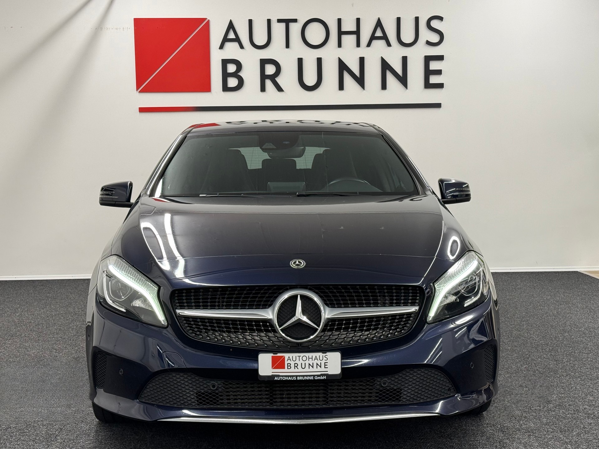 MERCEDES-BENZ A 200 CDI AMG Line-image-1