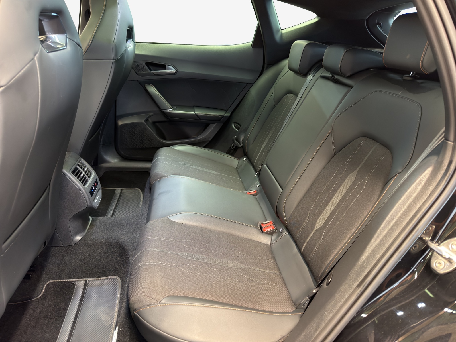CUPRA Formentor 2.0TSI VZ DSG-image-11