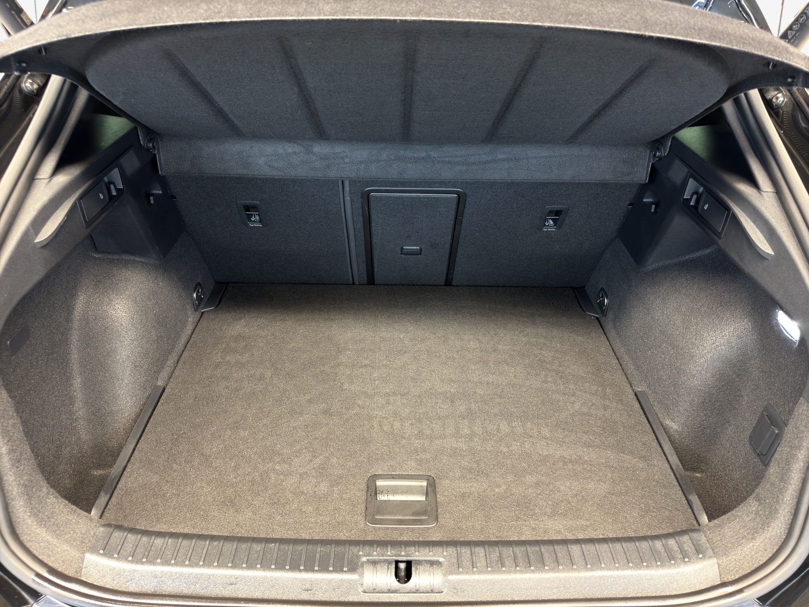 CUPRA Formentor 2.0TSI VZ DSG-image-12
