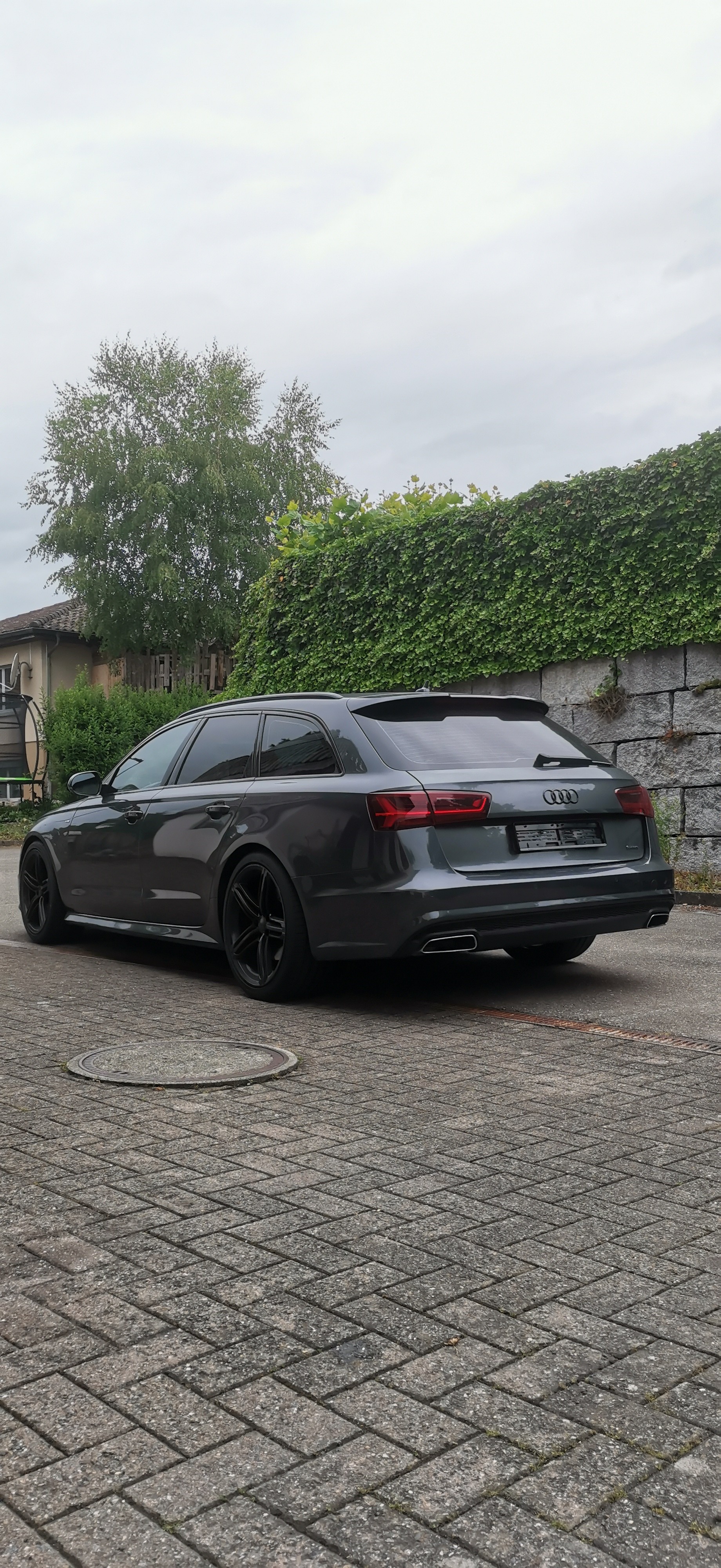 AUDI 3.0 V6 TDI 272 quattro S-Tr.-image-2