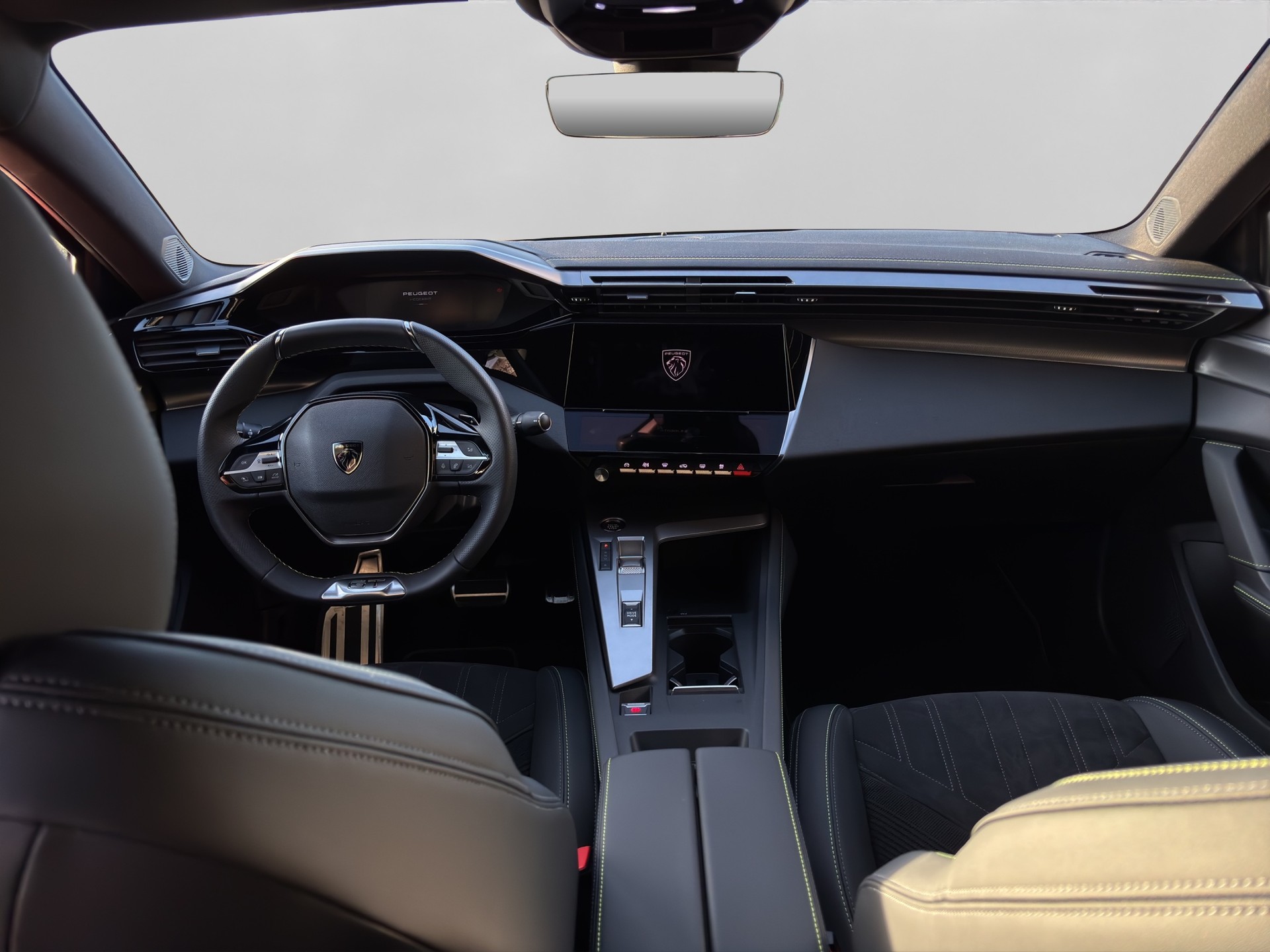 PEUGEOT 408 1.6 PHEV 180 GT-image-7