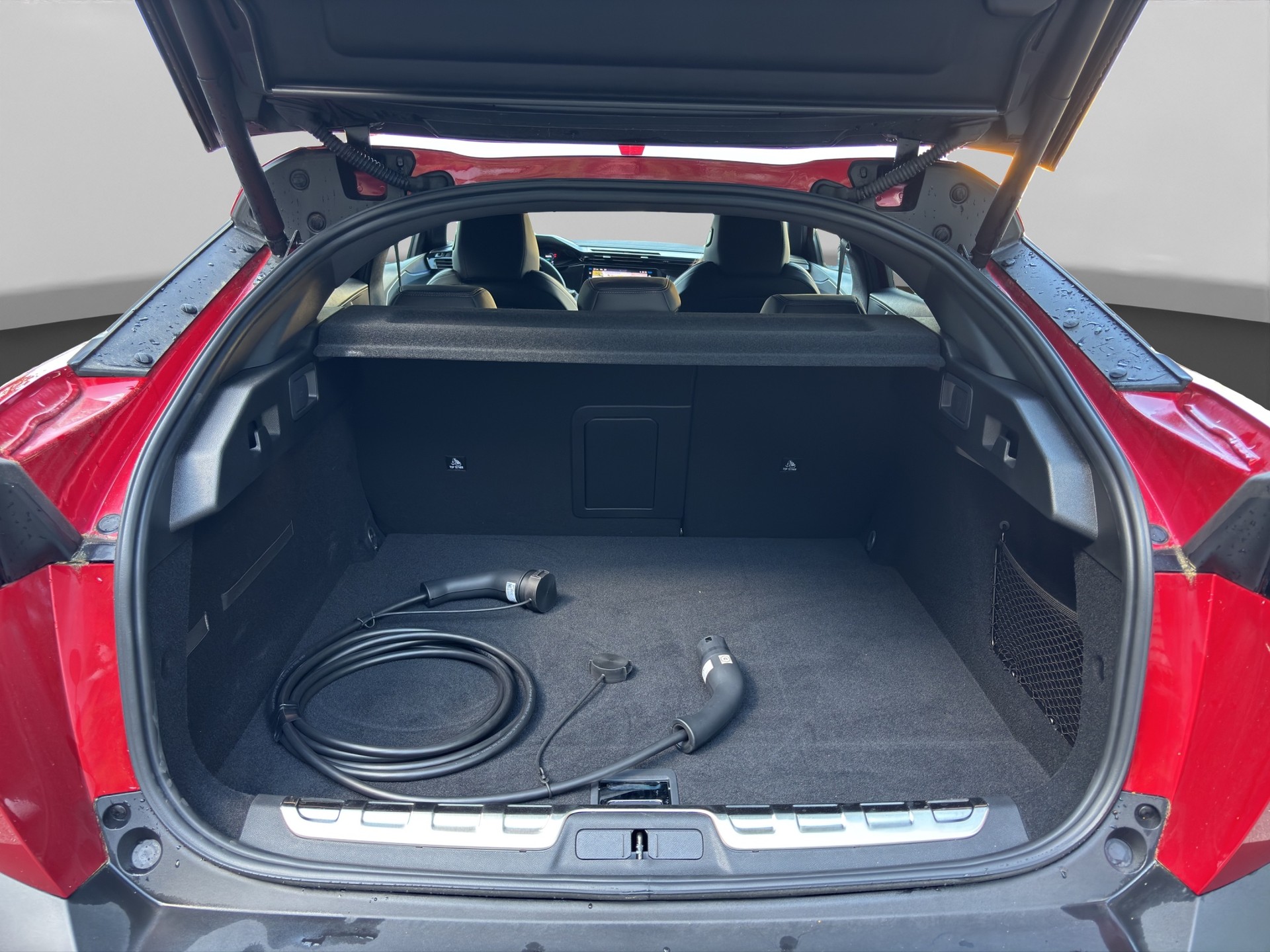 PEUGEOT 408 1.6 PHEV 180 GT-image-14
