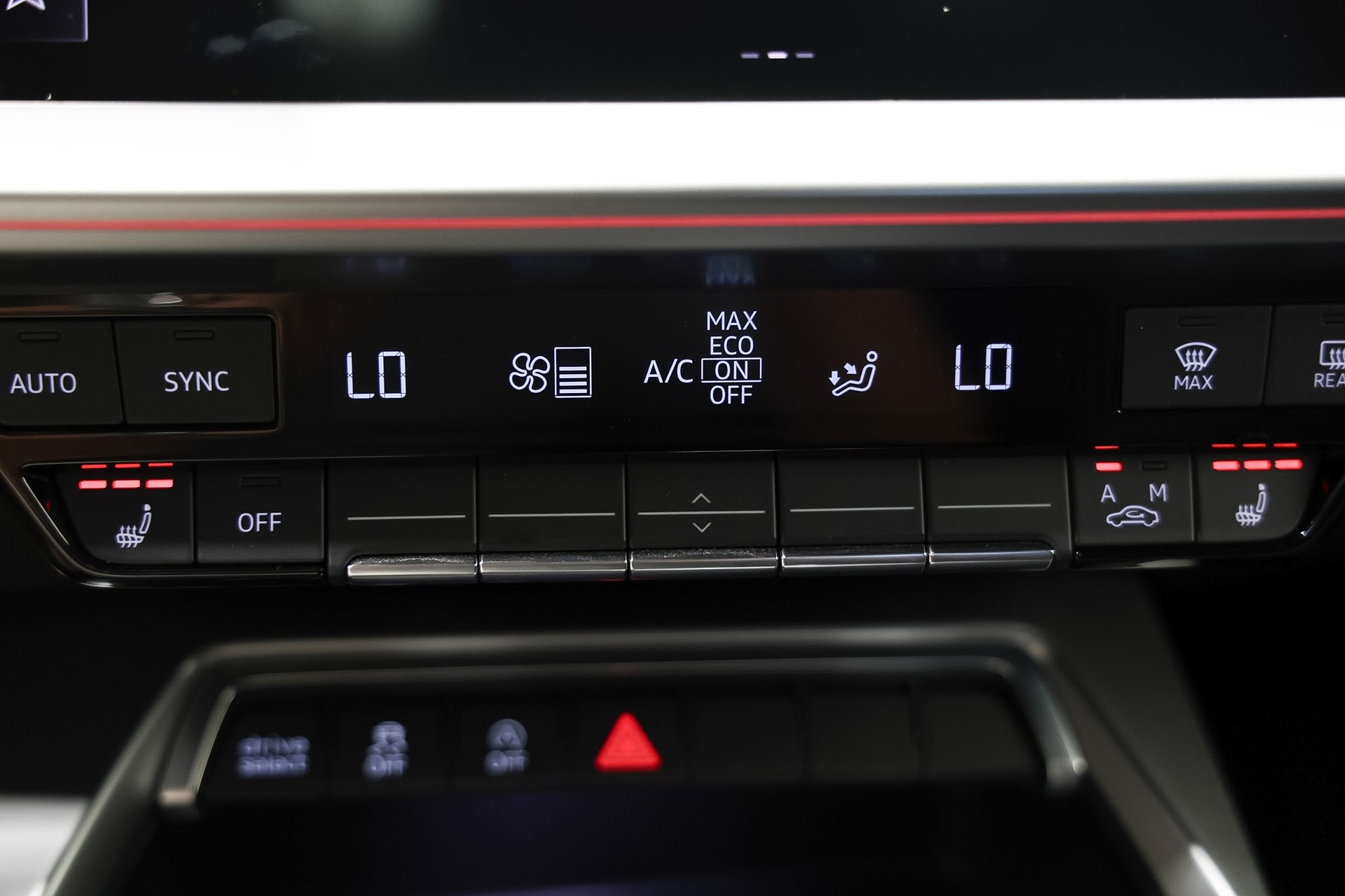 AUDI S3 Limousine 2.0 TFSI quattro S-tronic *Tangorot*Tieferlegung*-image-21
