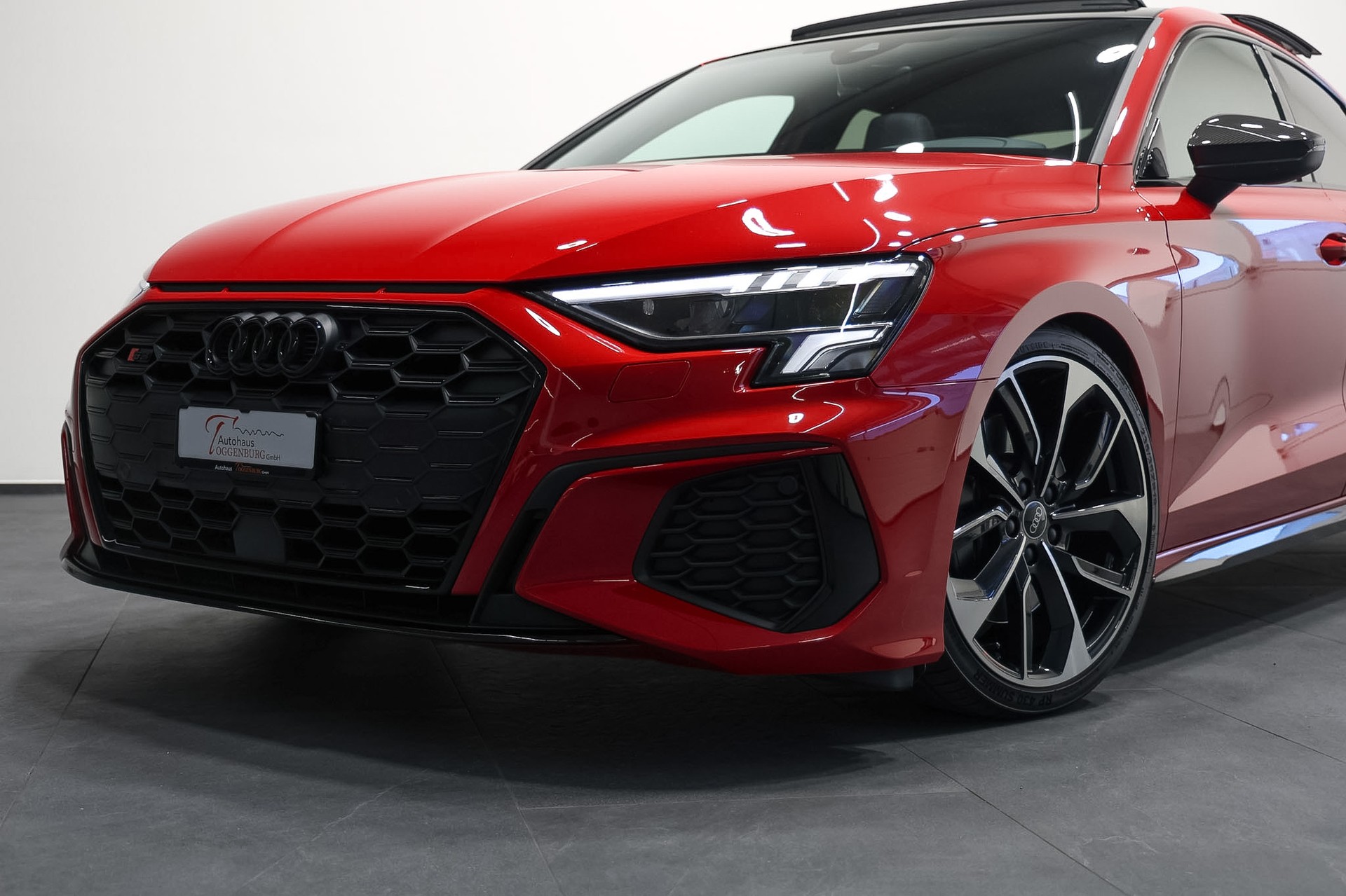 AUDI S3 Limousine 2.0 TFSI quattro S-tronic *Tangorot*Tieferlegung*-image-11