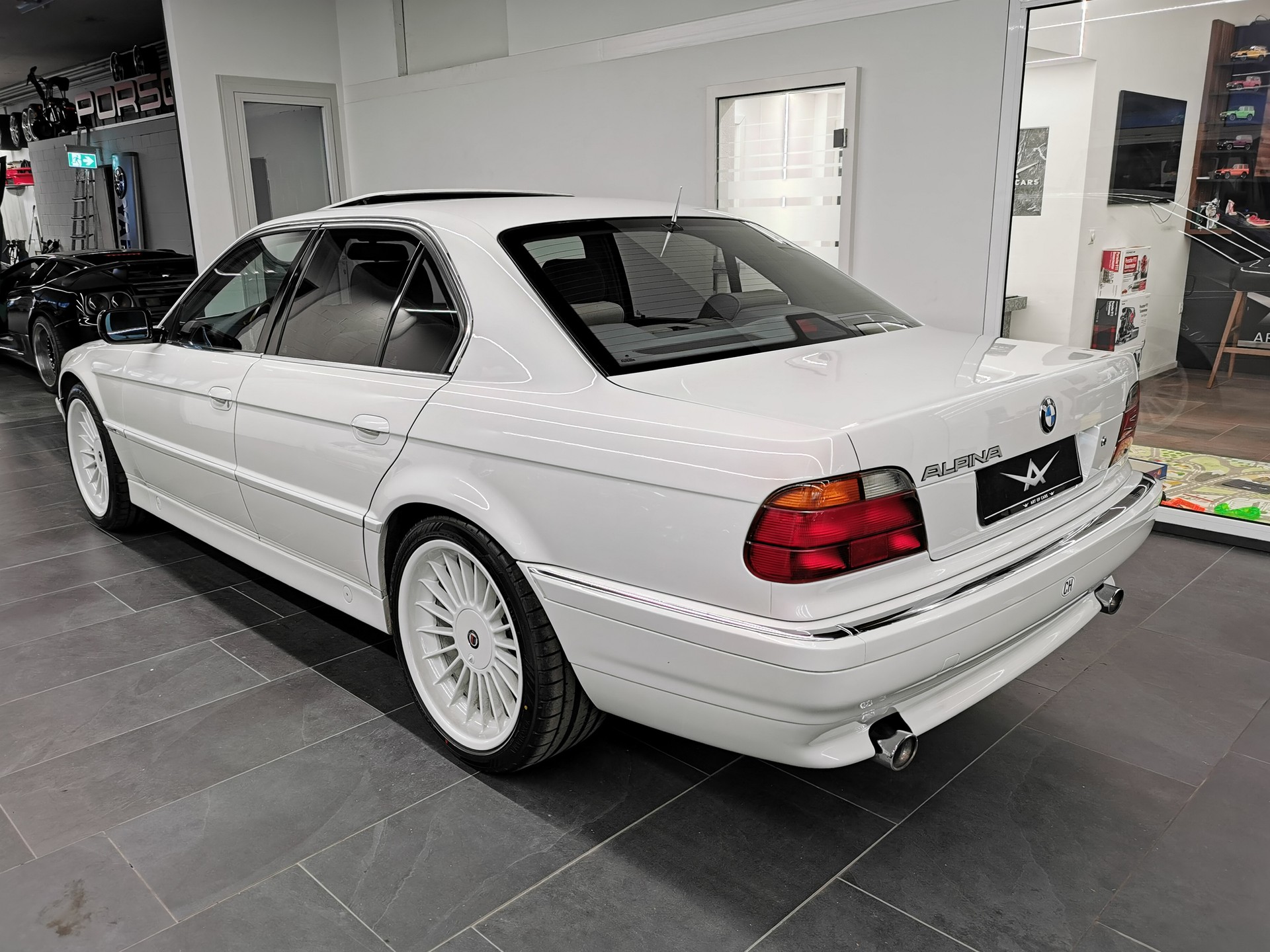 BMW 728i Alpina B12 look Veteran-image-4