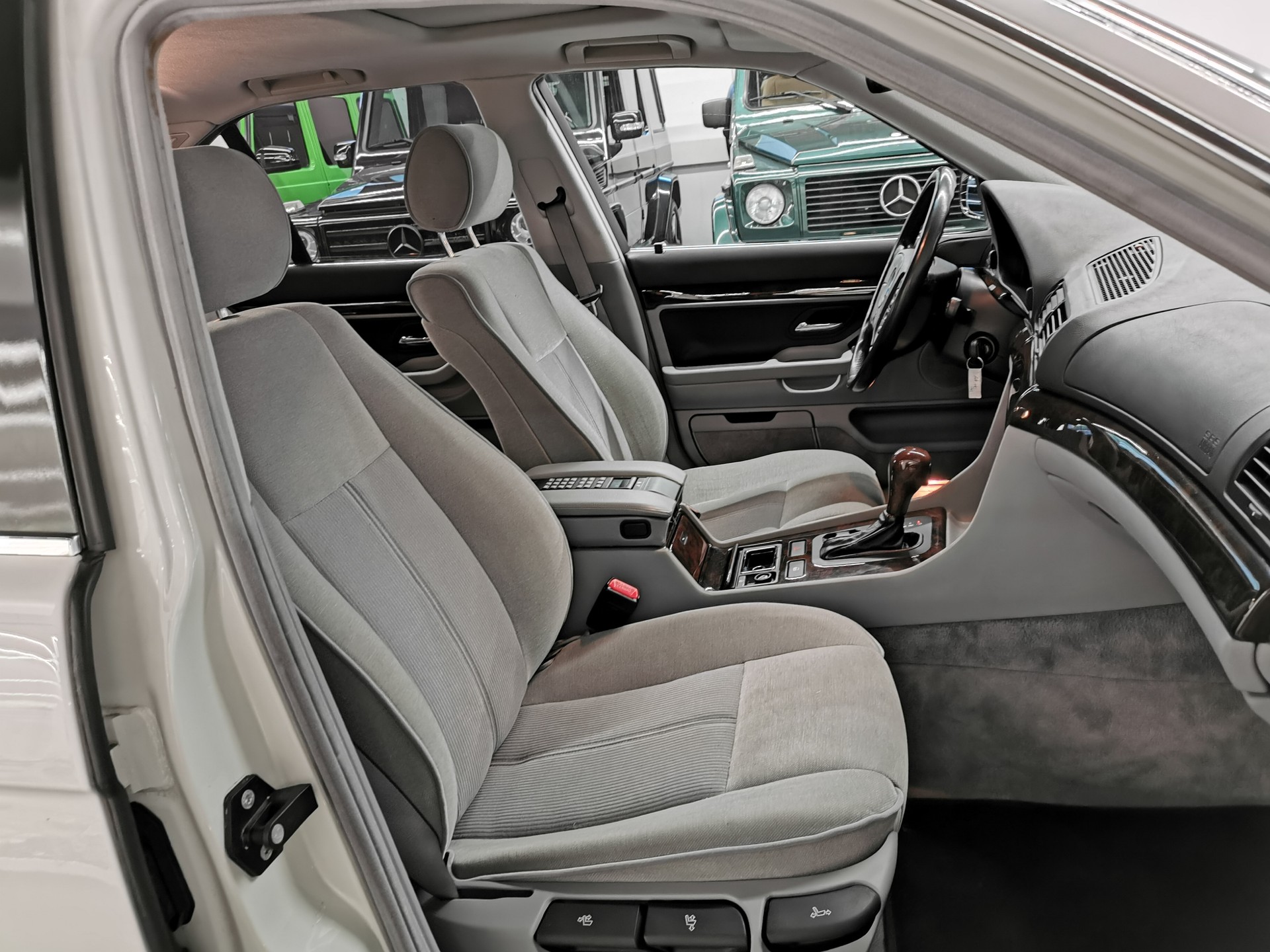 BMW 728i Alpina B12 look Veteran-image-9
