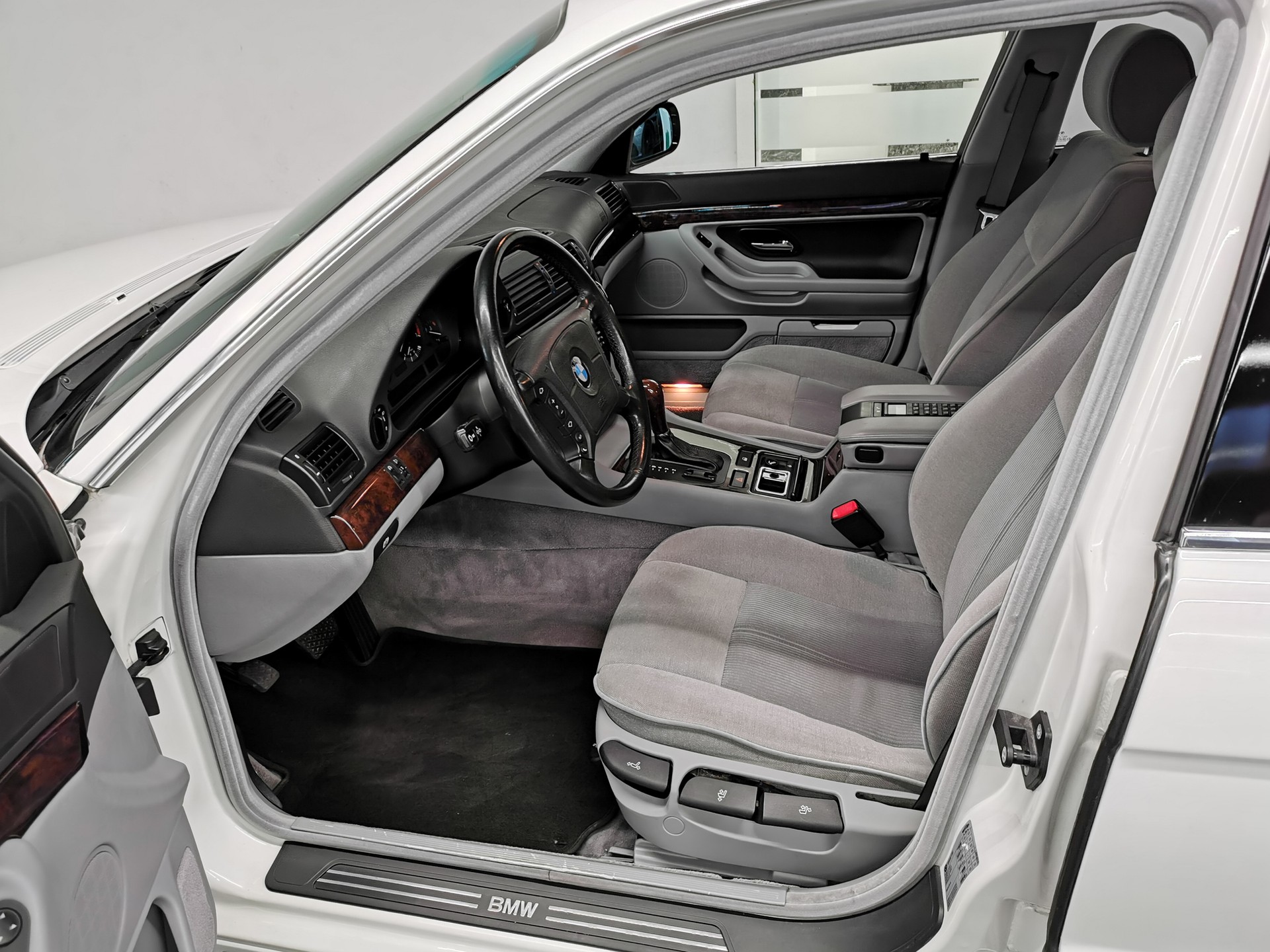 BMW 728i Alpina B12 look Veteran-image-7