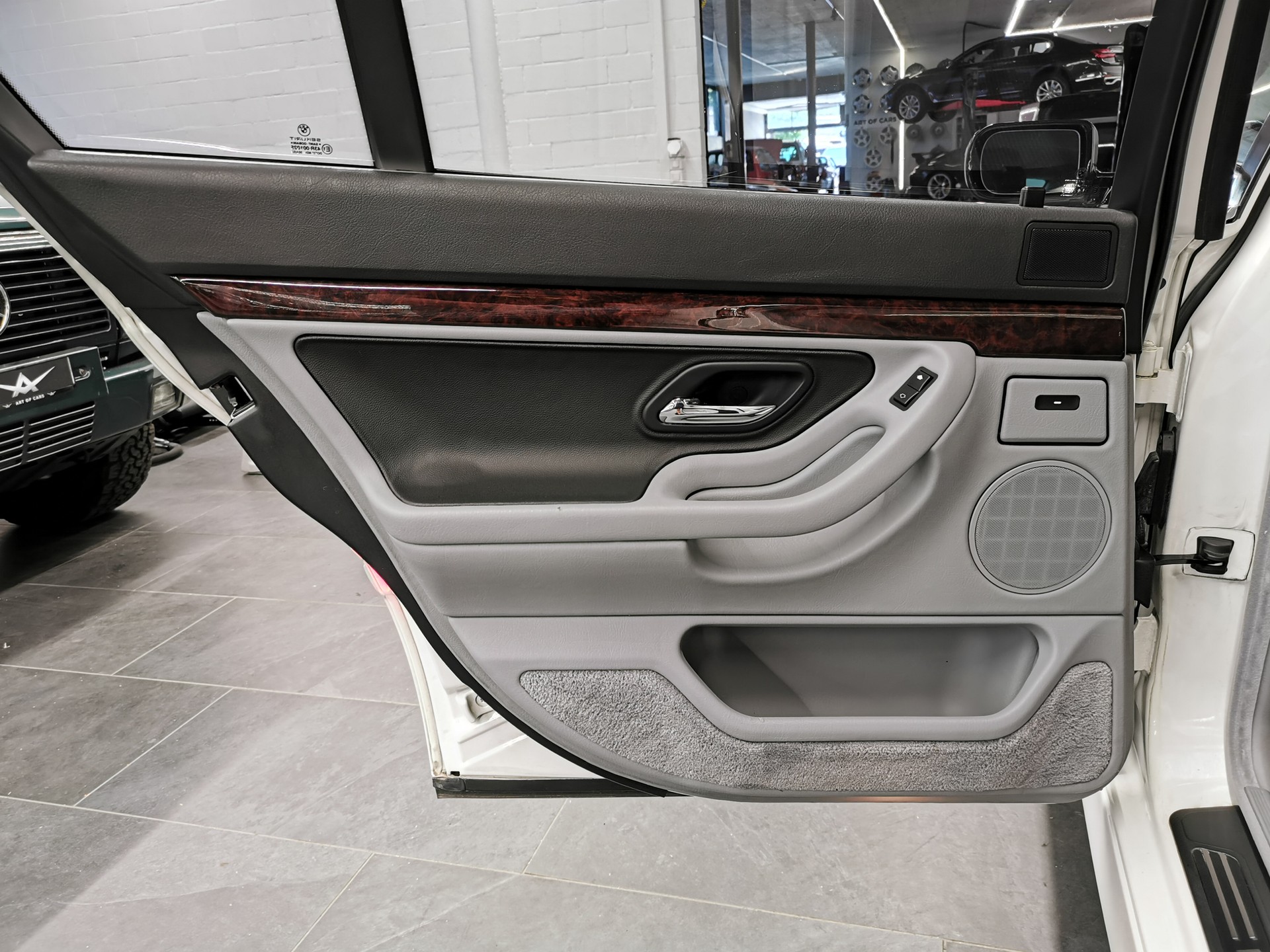 BMW 728i Alpina B12 look Veteran-image-10
