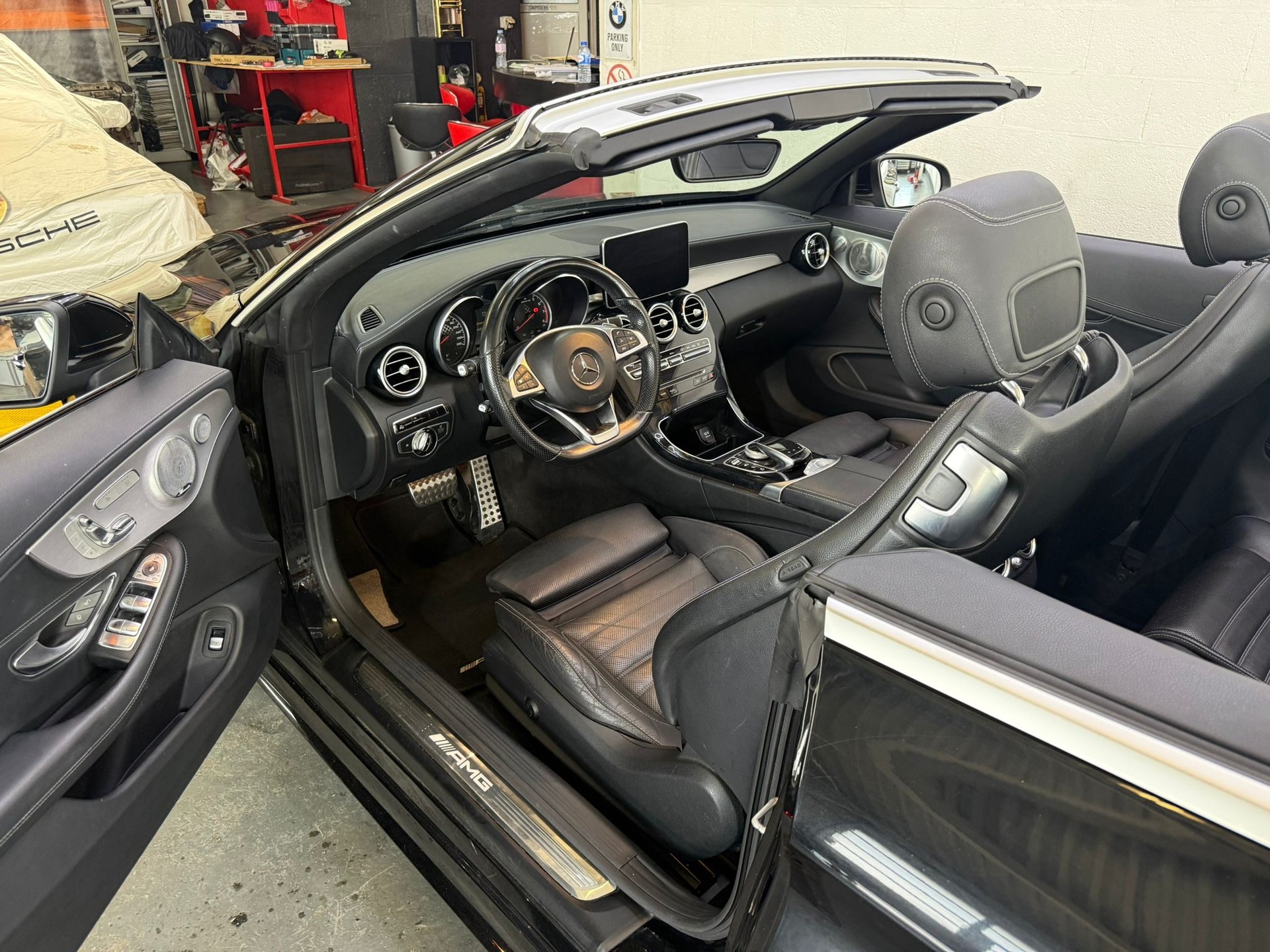 MERCEDES-BENZ C 43 Cabriolet AMG 4Matic 9G-Tronic-image-4