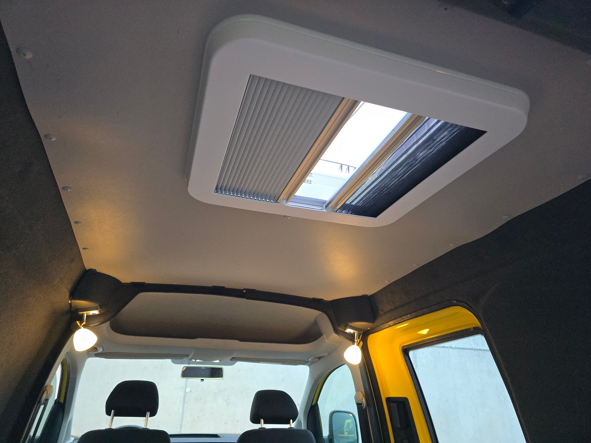 VW 2.0 TDI - Klima - Diesel- 102 PS - Tempomat-image-12