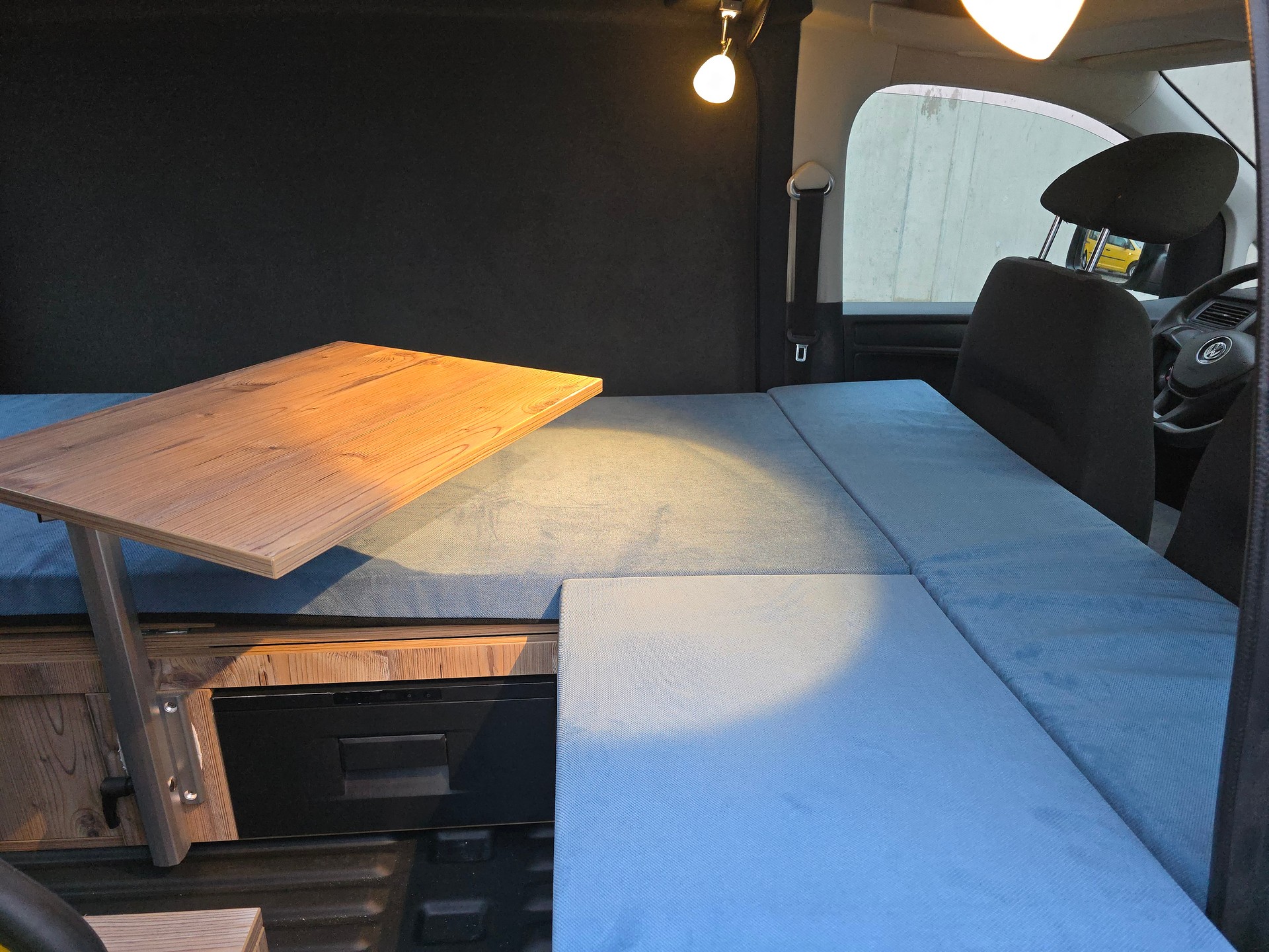 VW 2.0 TDI - Klima - Diesel- 102 PS - Tempomat-image-9