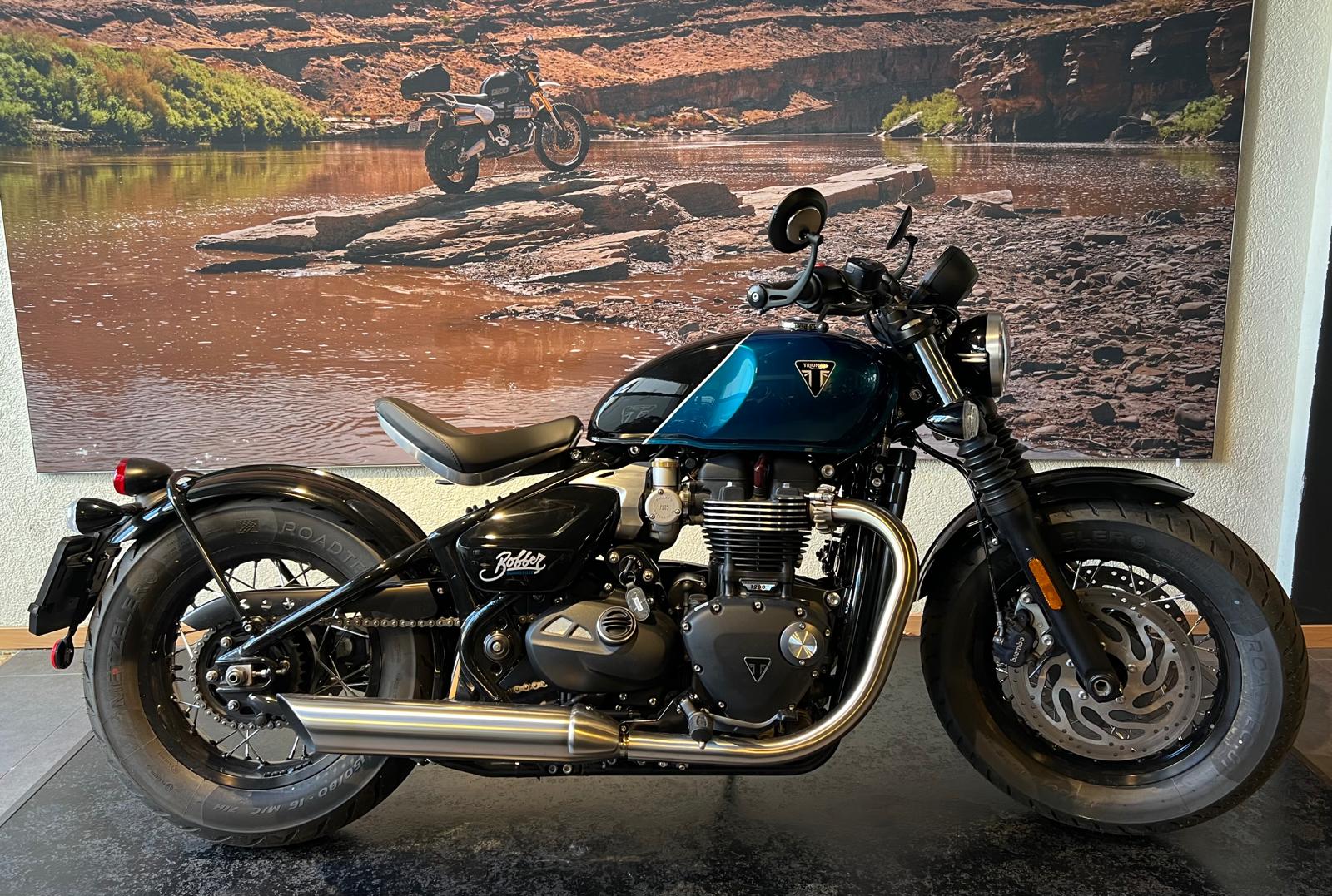 TRIUMPH Bonneville 1200 Bobber