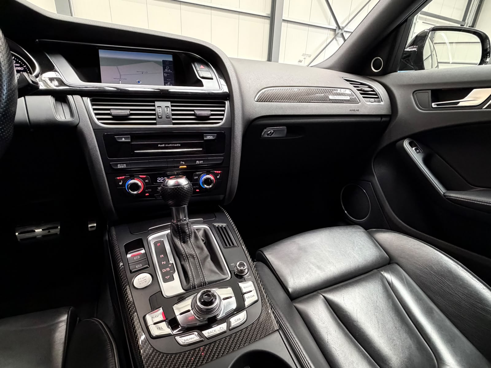 AUDI RS4 Avant 4.2 FSI V8 quattro S-tronic *CAPRISTO"-image-17