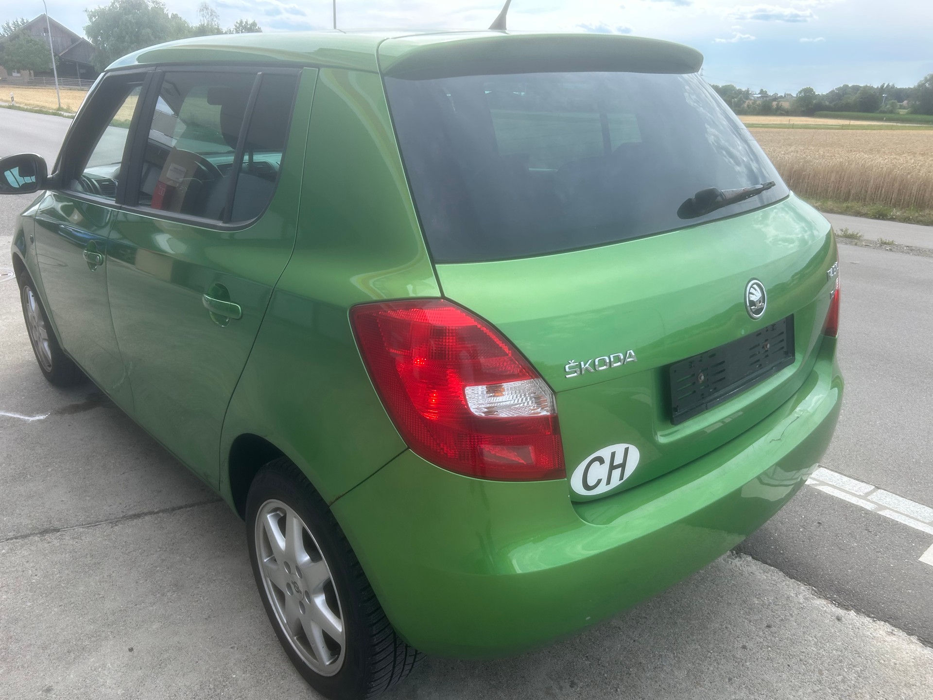 SKODA Fabia 1.2 TSI Fresh-image-3