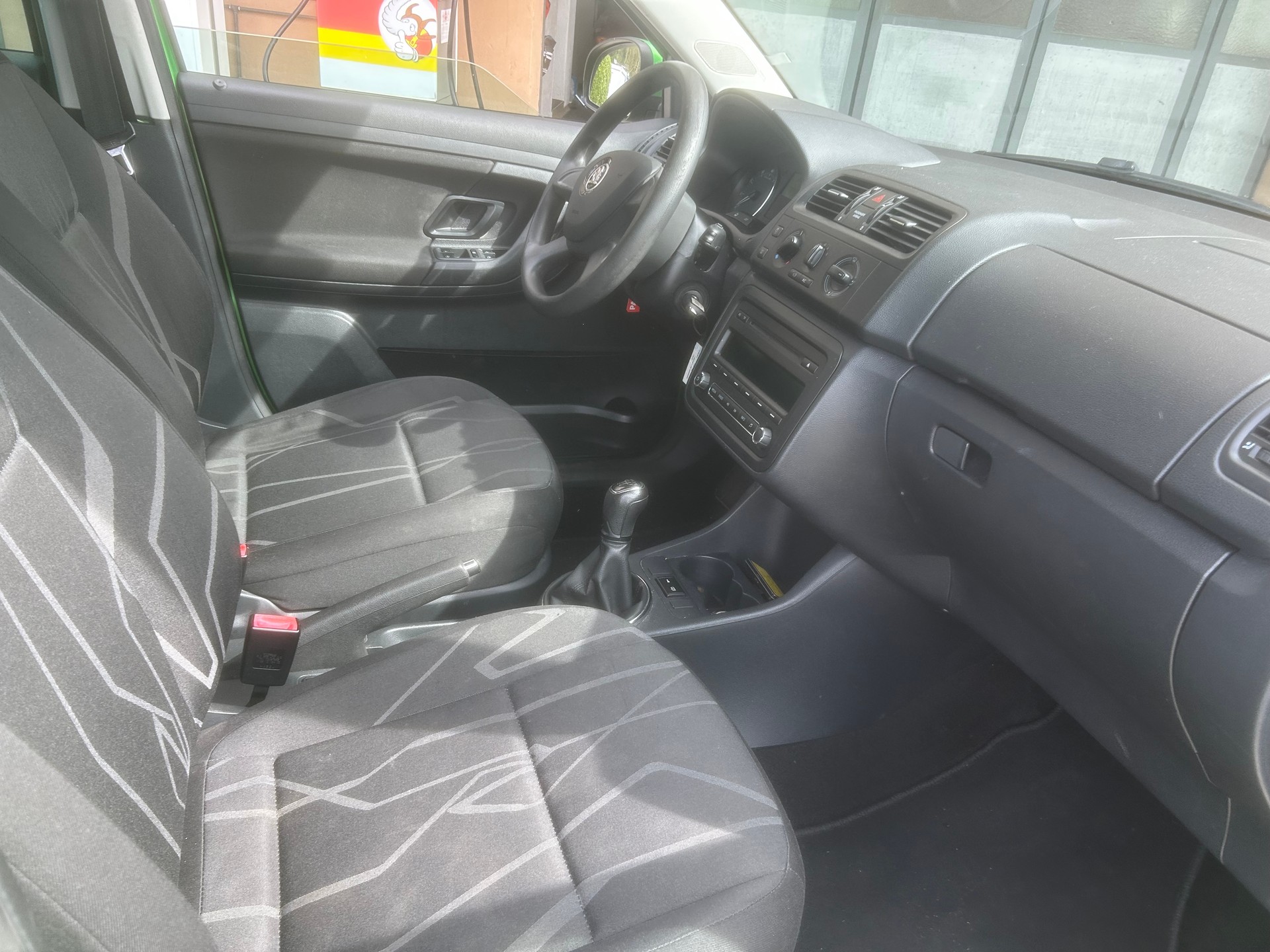 SKODA Fabia 1.2 TSI Fresh-image-5