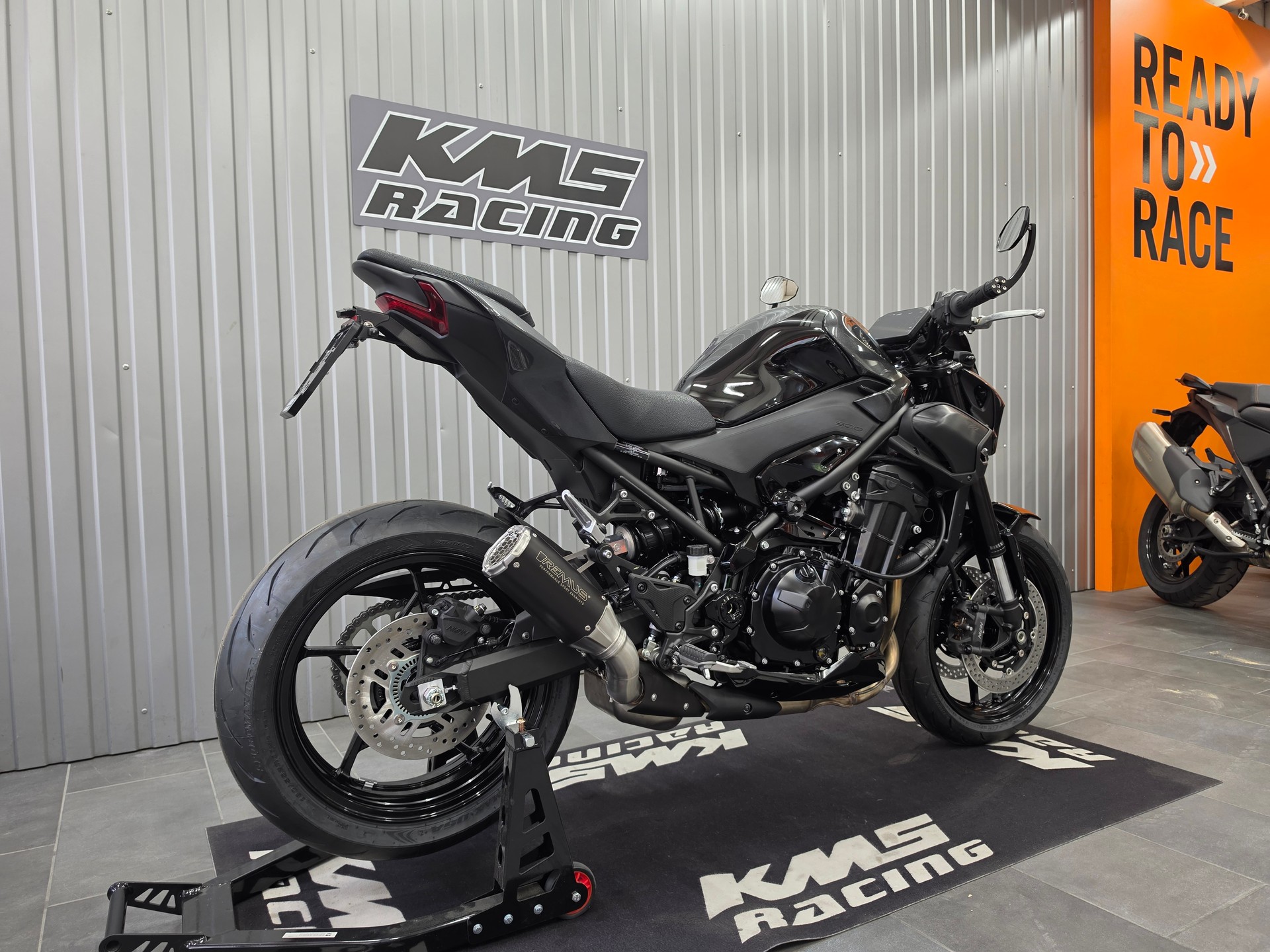 KAWASAKI Z 900 (70kW)-showroom-element-1