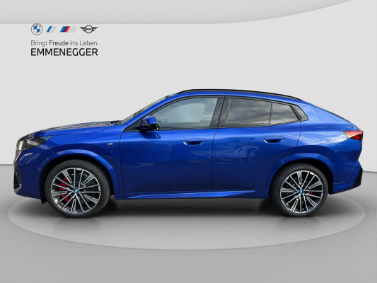 BMW iX2 xDrive 30 M Sport Pro-showroom-element-1