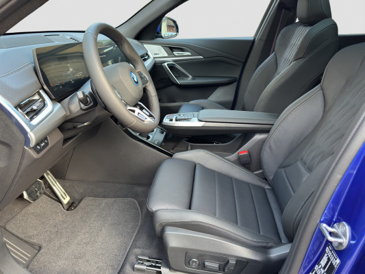 BMW iX2 xDrive 30 M Sport Pro-image-7