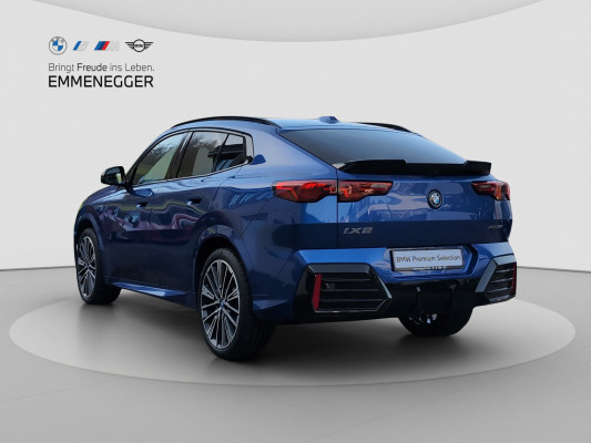 BMW iX2 xDrive 30 M Sport Pro-image-5