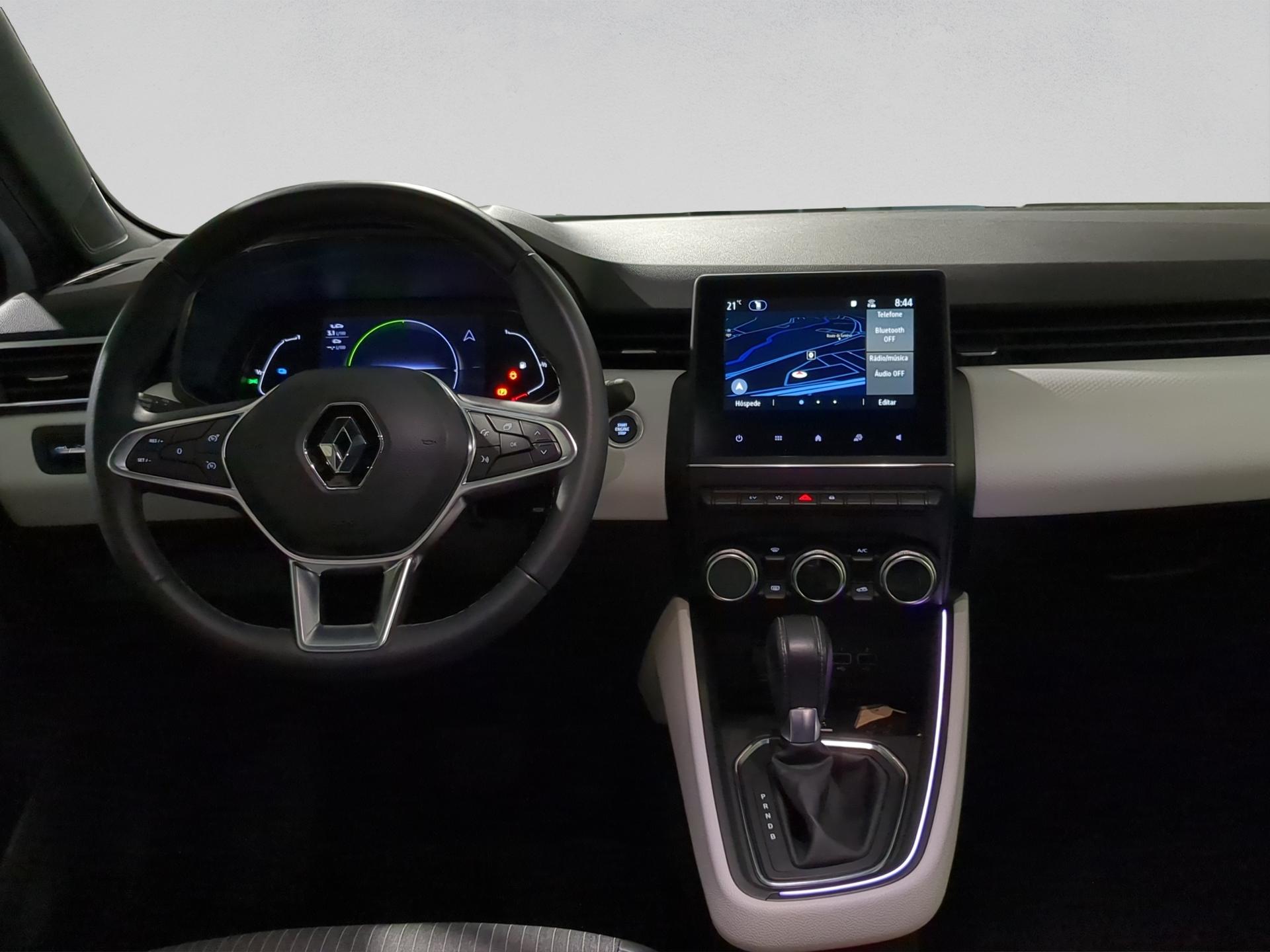 RENAULT Clio 1.6 E-Tech Techno-image-12