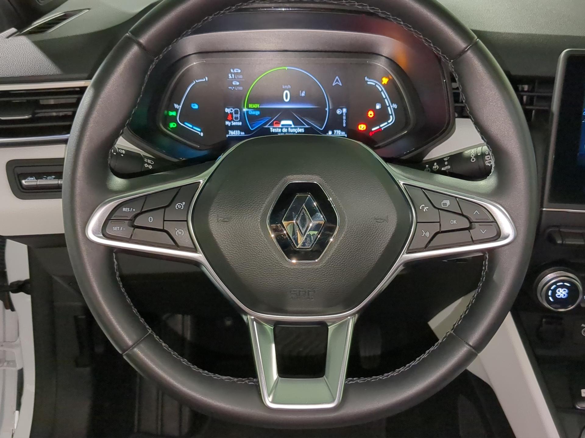 RENAULT Clio 1.6 E-Tech Techno-image-9