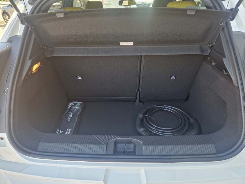 RENAULT R5 E-Tech Comfort Range iconic five-image-13