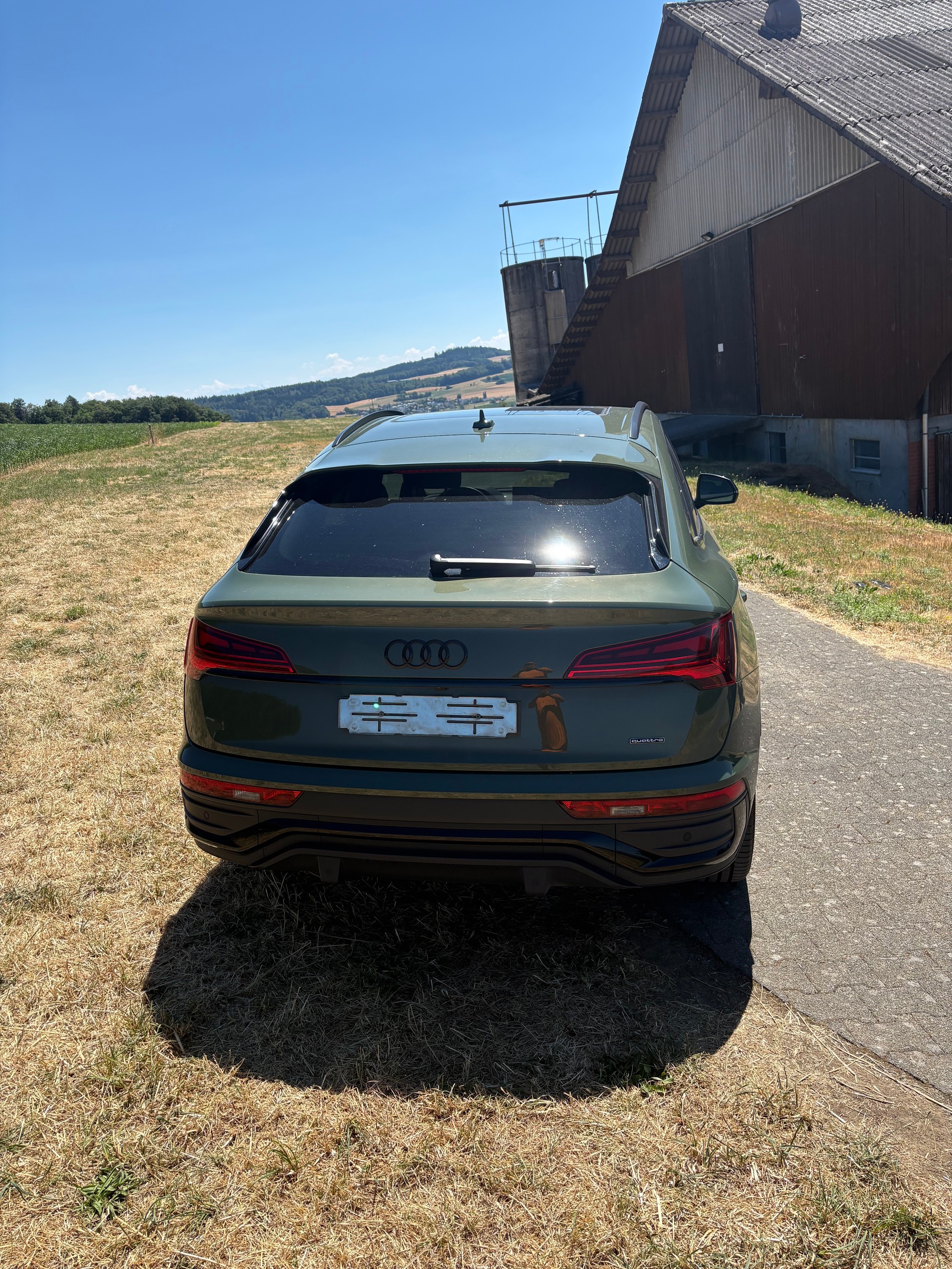 AUDI 2.0 40 TDI S Line quattro S-Tronic-image-4