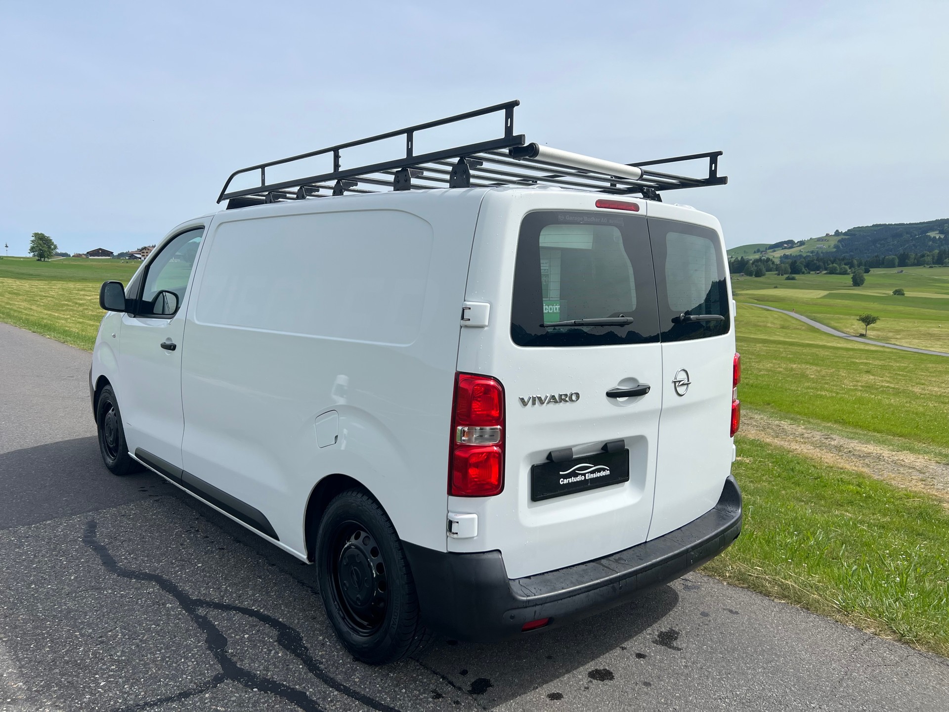 OPEL Vivaro Cargo 1.5 CDTI Inkl. Innenausbau!-image-3