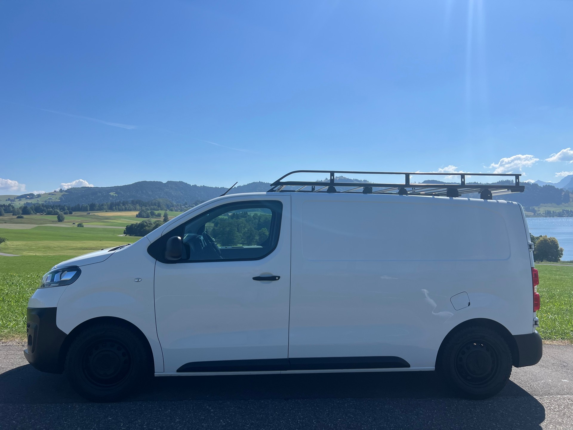 OPEL Vivaro Cargo 1.5 CDTI Inkl. Innenausbau!-image-2
