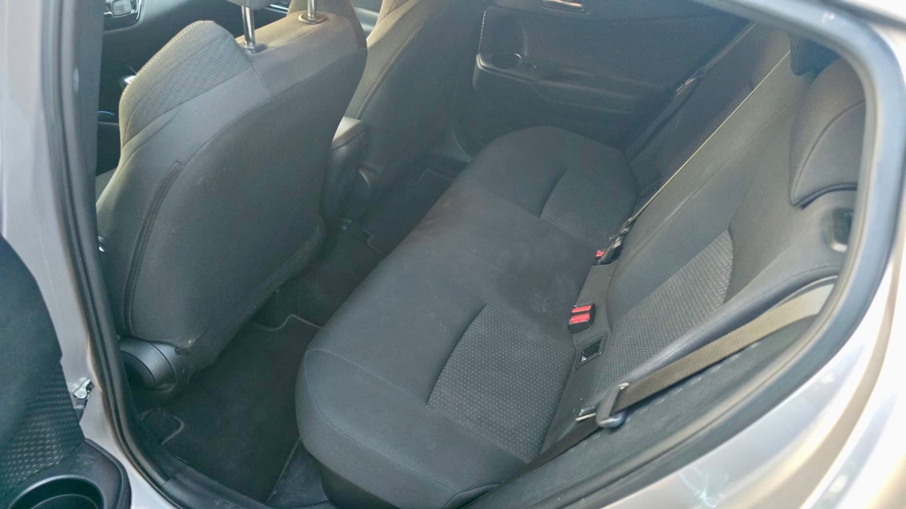 TOYOTA C-HR 1.8 HSD CVT Trend-image-11