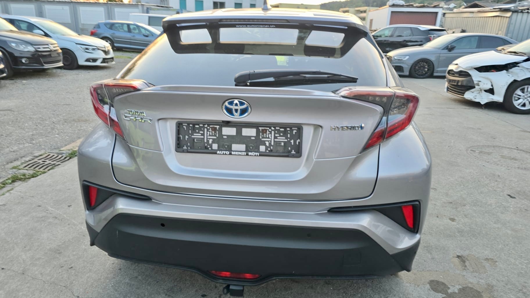 TOYOTA C-HR 1.8 HSD CVT Trend-image-7