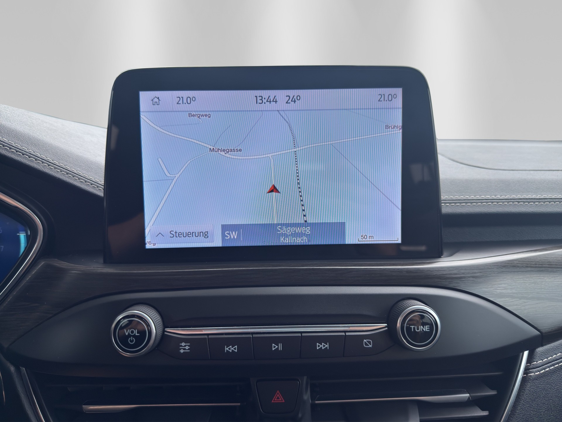 FORD Focus 1.0 SCTi Vignale Automatic-image-10