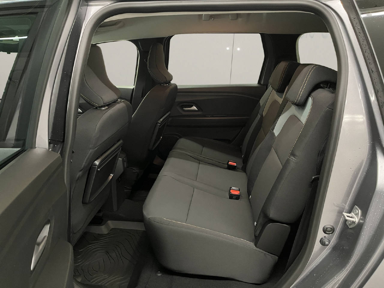 DACIA Jogger 1.8 Hybrid Extreme-image-11