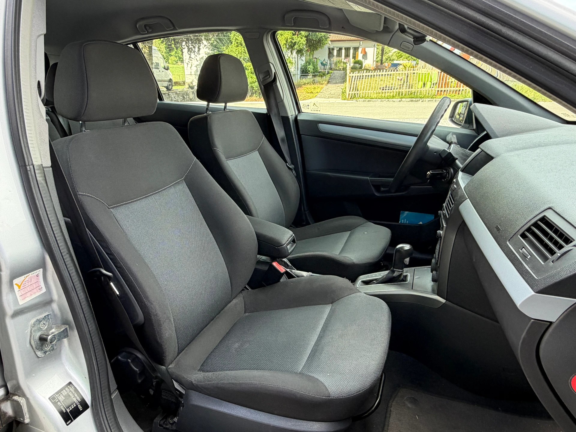 OPEL Astra 1.8i 16V Elegance Automat-image-10