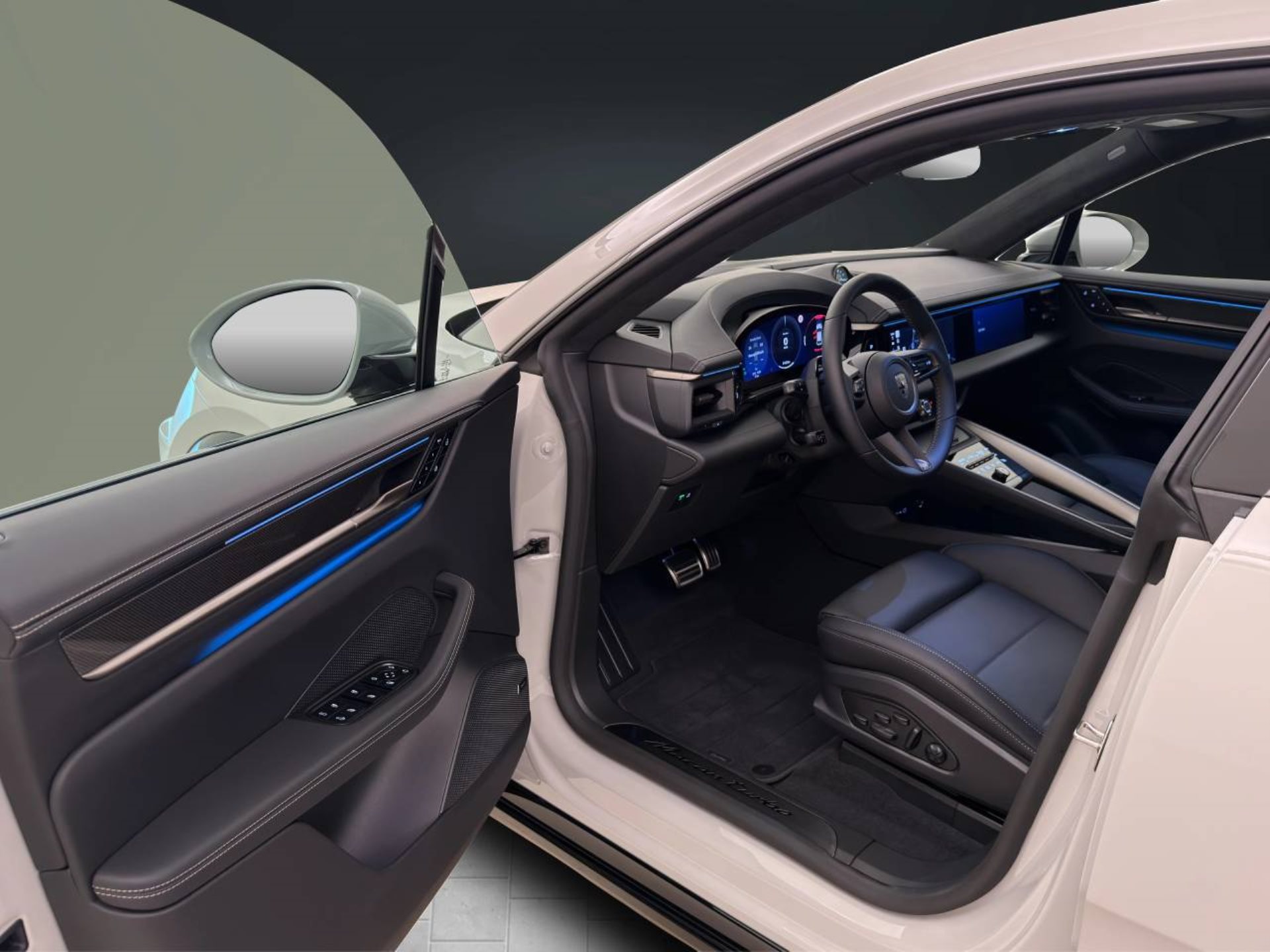PORSCHE Macan Turbo-image-3
