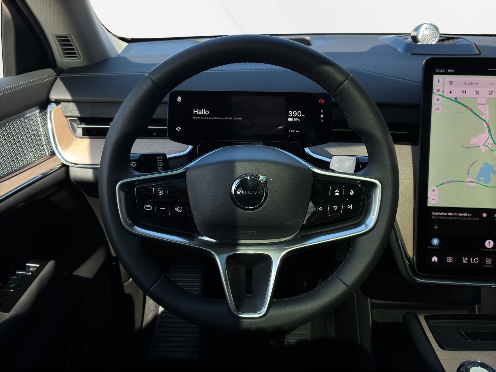 VOLVO EX 90 Twin Performance Ultra AWDD-image-11
