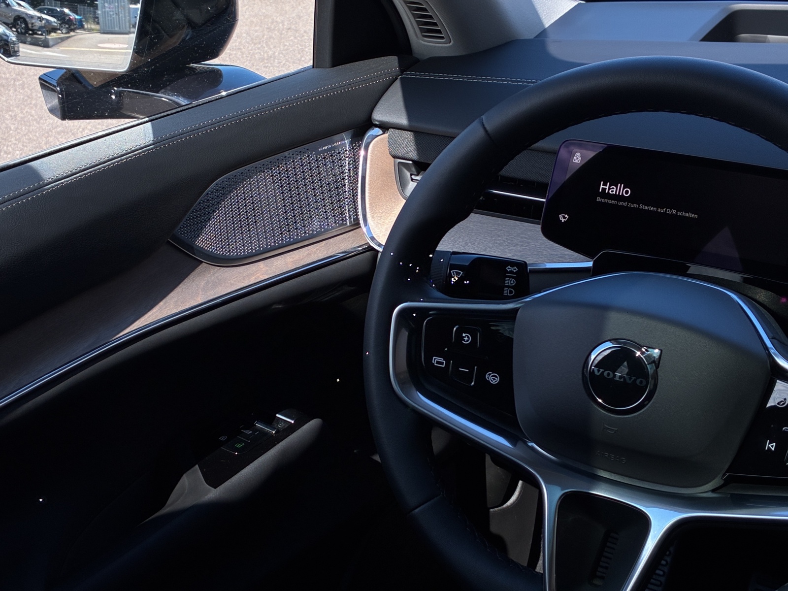 VOLVO EX 90 Twin Performance Ultra AWDD-image-16